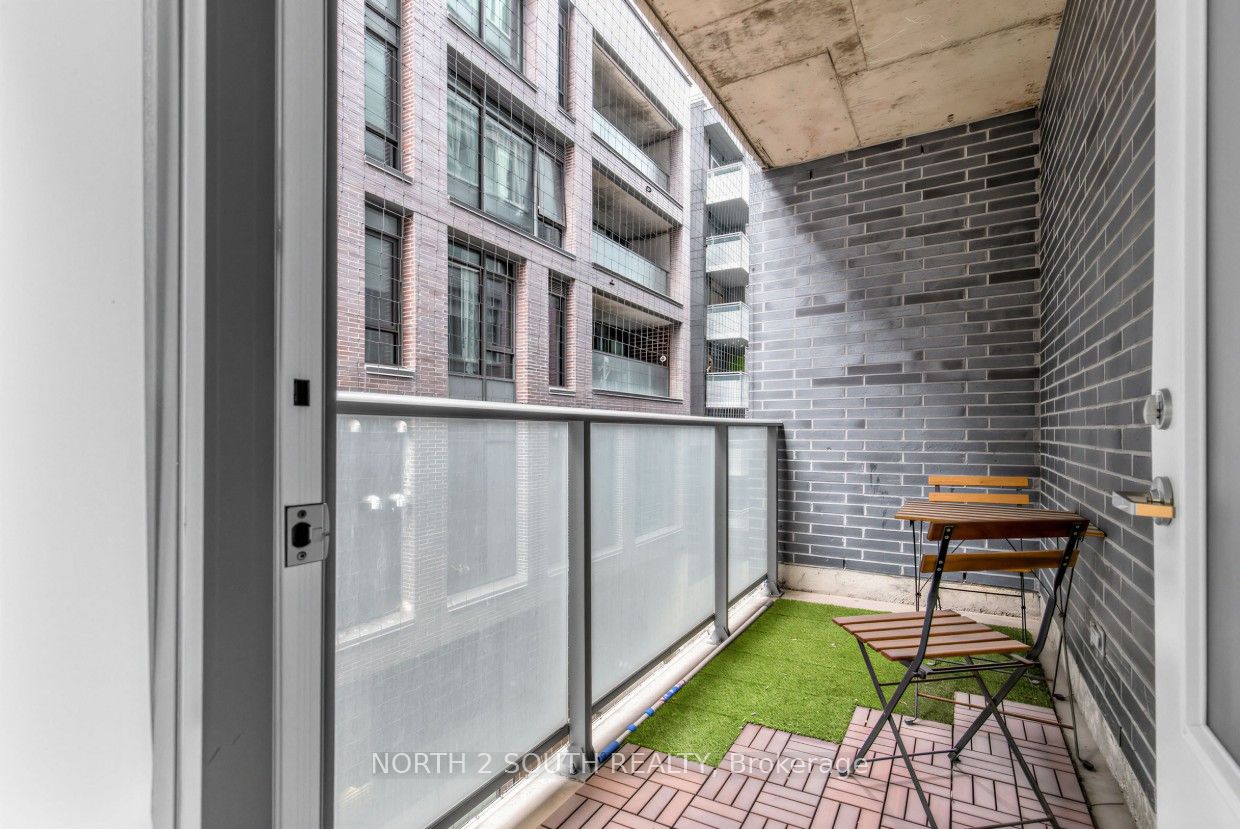 95 Bathurst Street 225 Property Photo 15