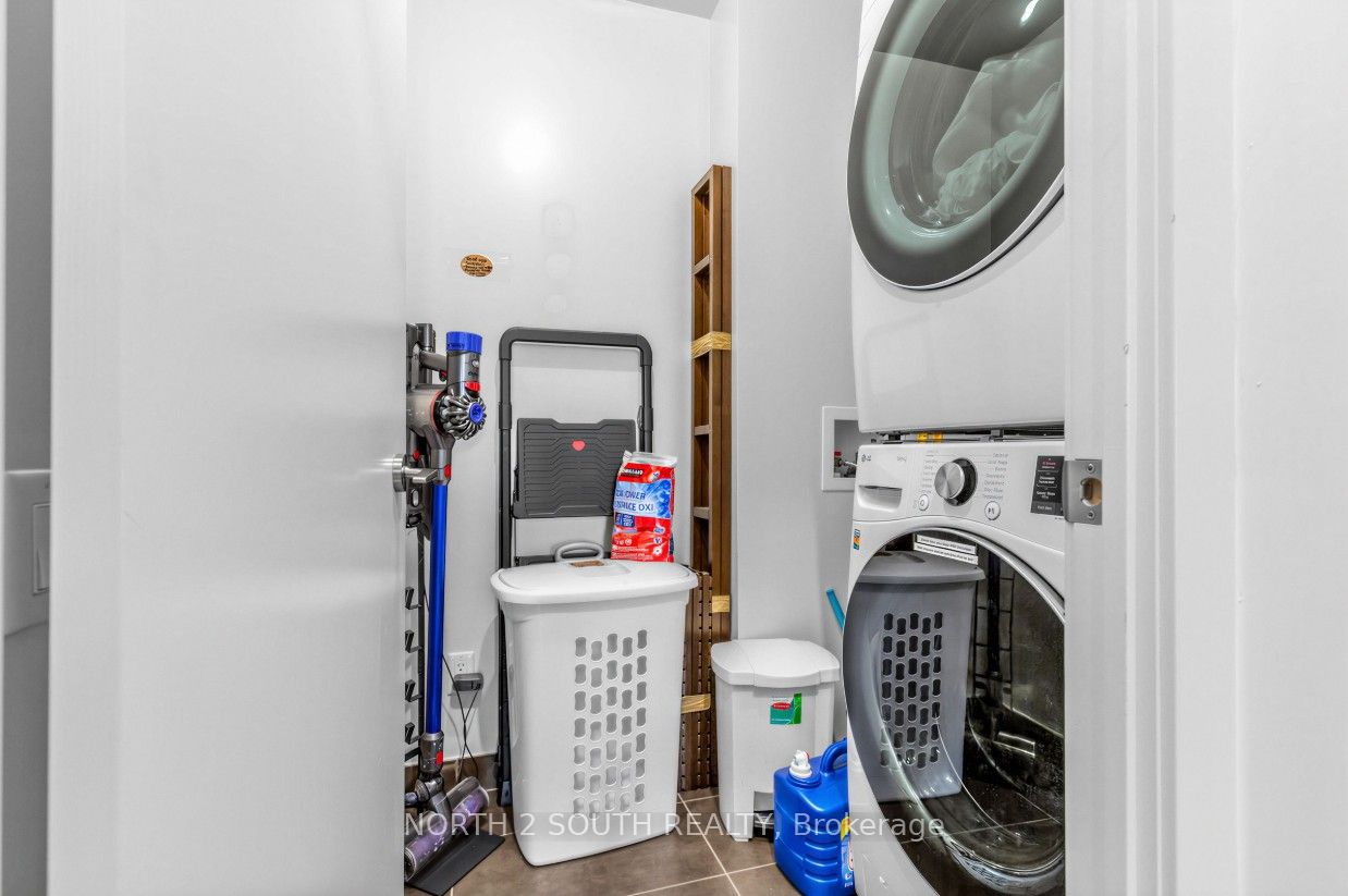 95 Bathurst Street 225 Property Photo 16