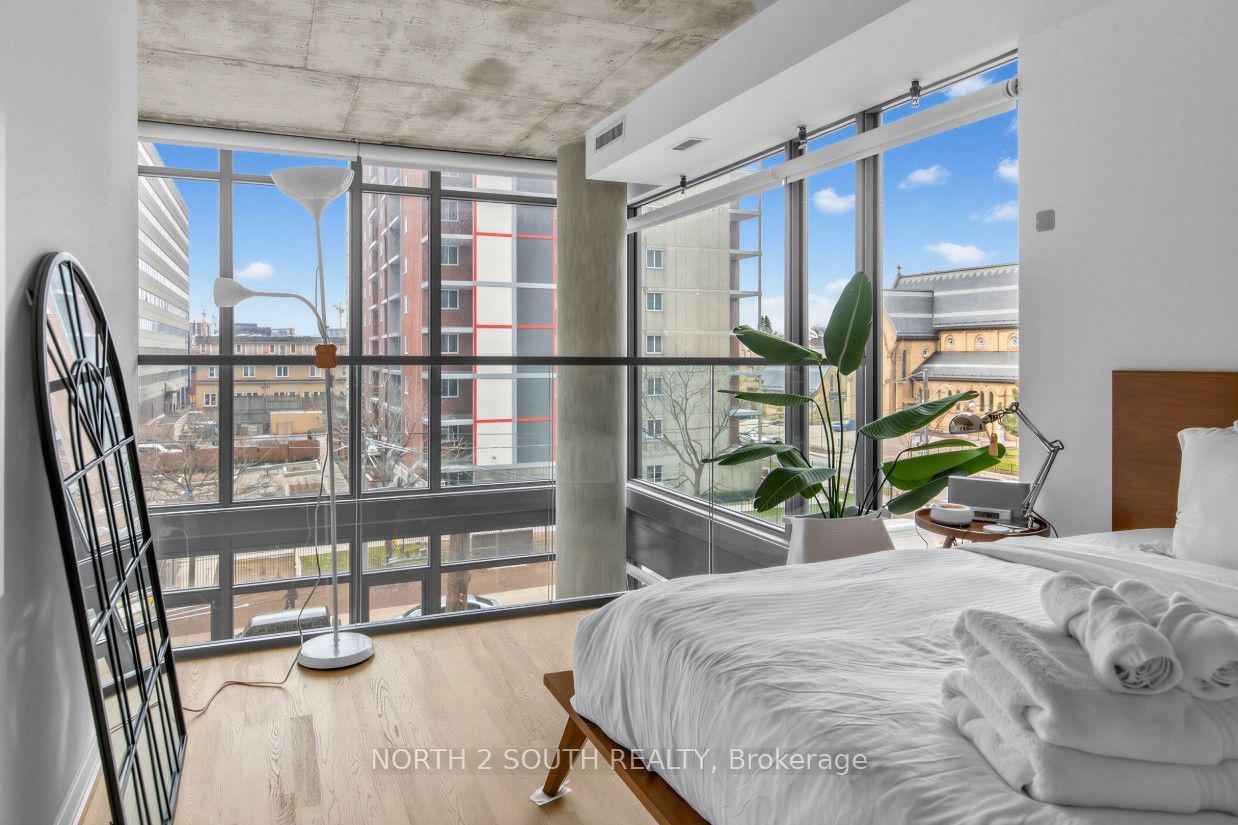 95 Bathurst Street 225 Property Photo 18