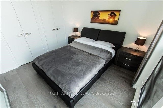 45 Charles Street E 4107 Property Photo 8