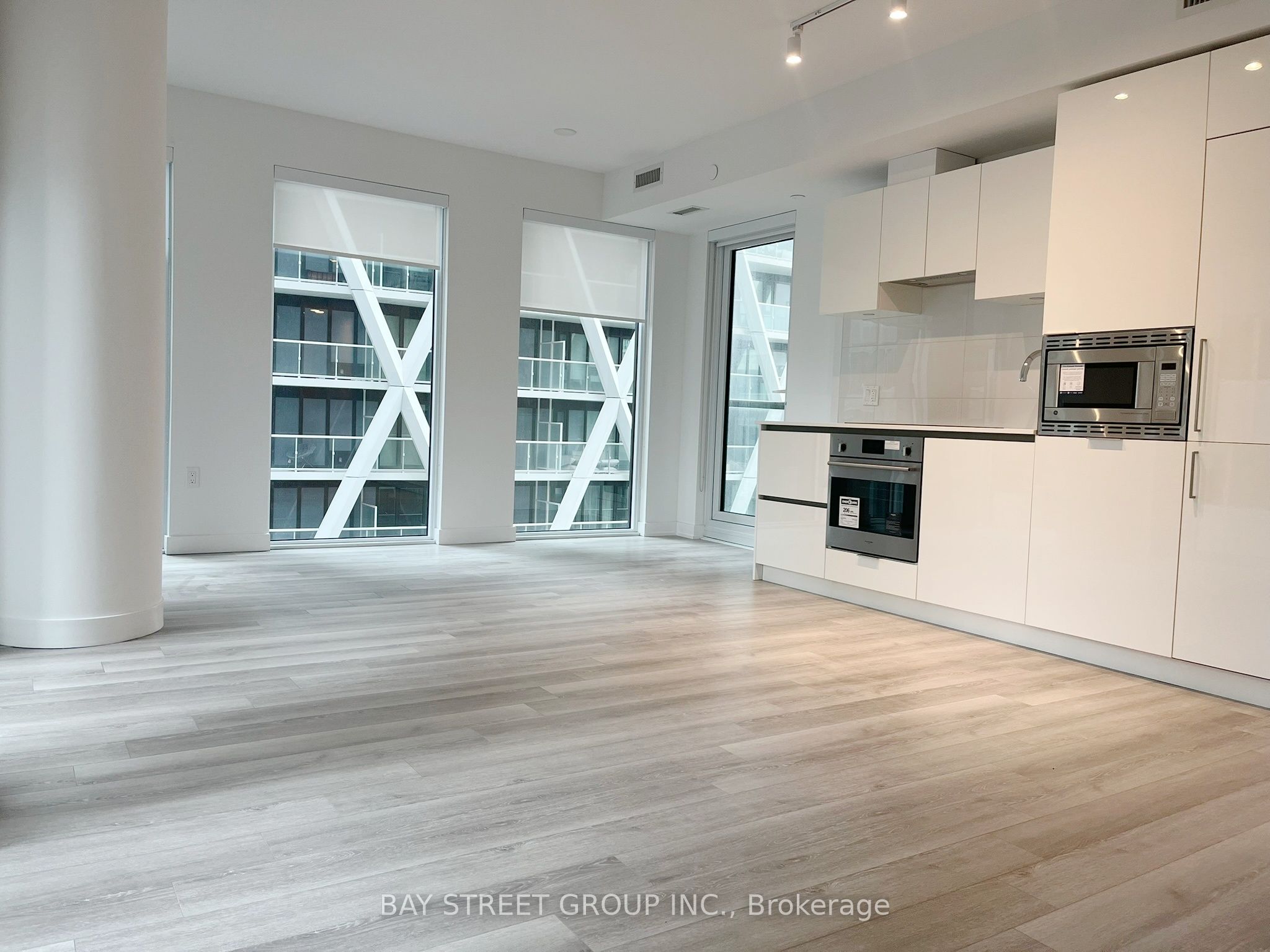 238 Simcoe Street 1904 Property Photo 3