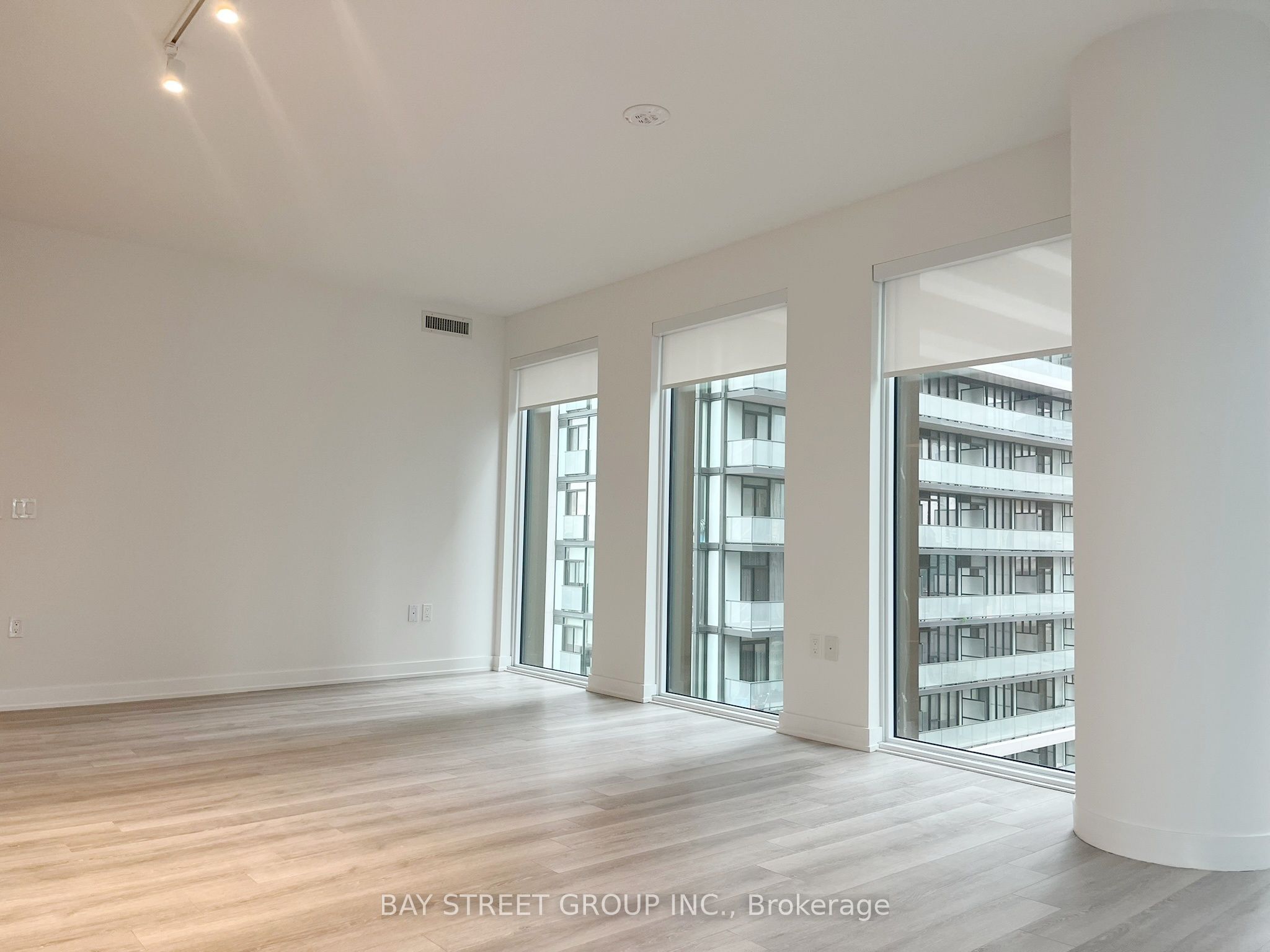 238 Simcoe Street 1904 Property Photo 5