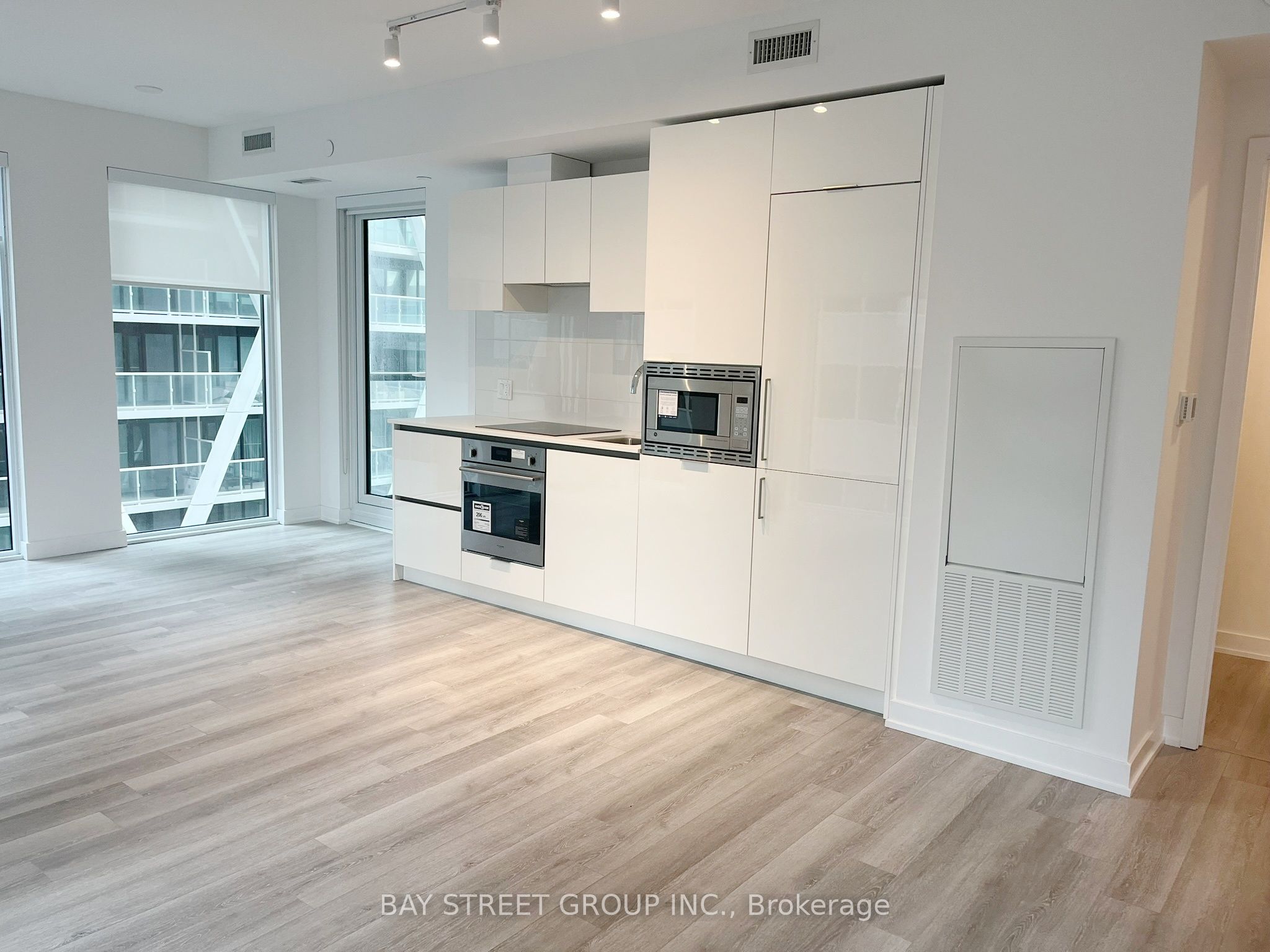 238 Simcoe Street 1904 Property Photo 7
