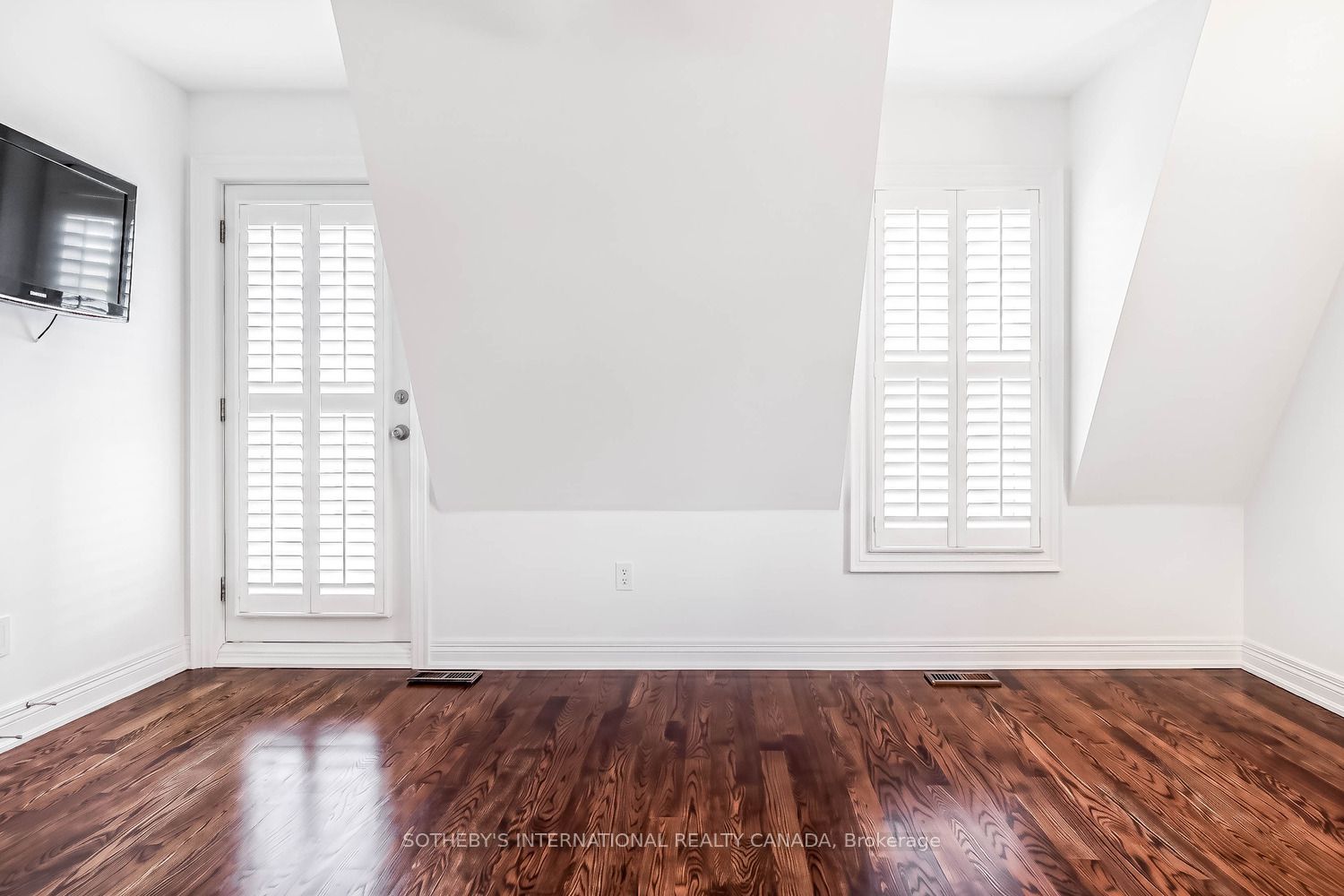 109 Lonsdale Road Property Photo 43