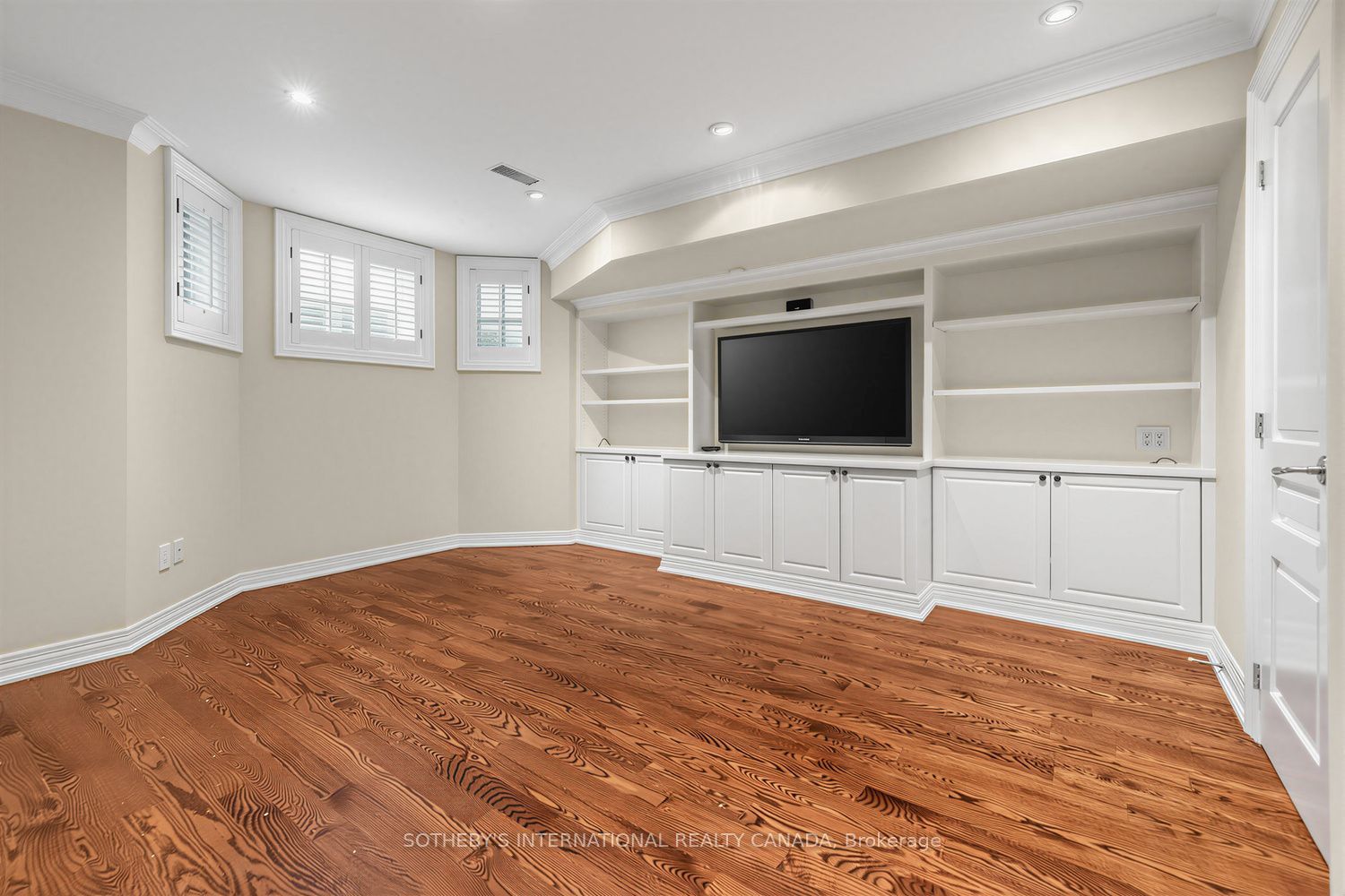 109 Lonsdale Road Property Photo 46