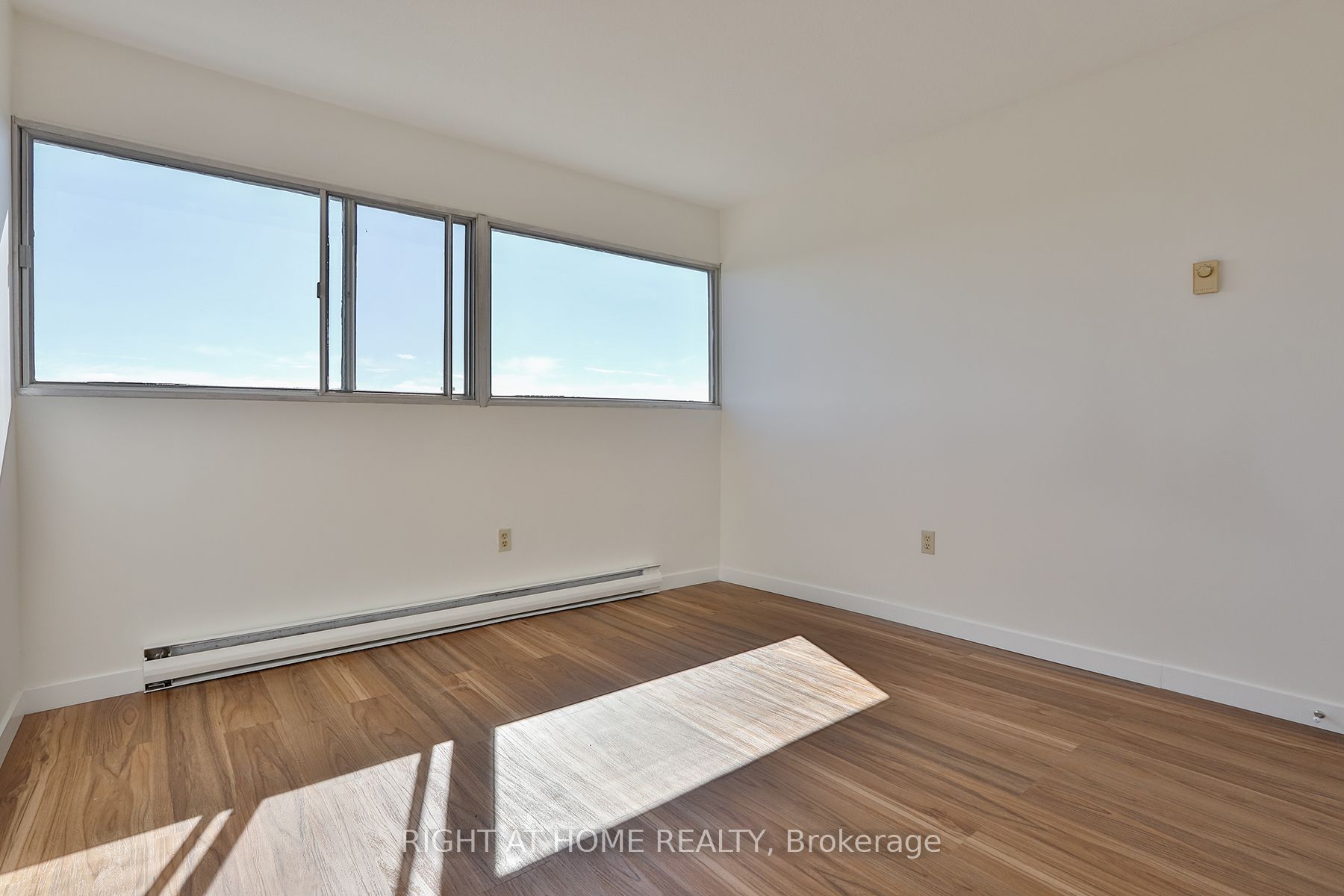 35 Sunny Glenway 302 Property Photo 18