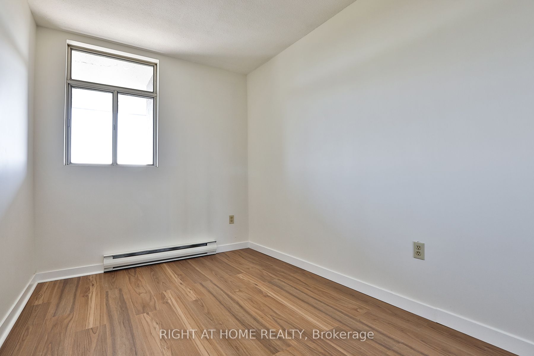 35 Sunny Glenway 302 Property Photo 20