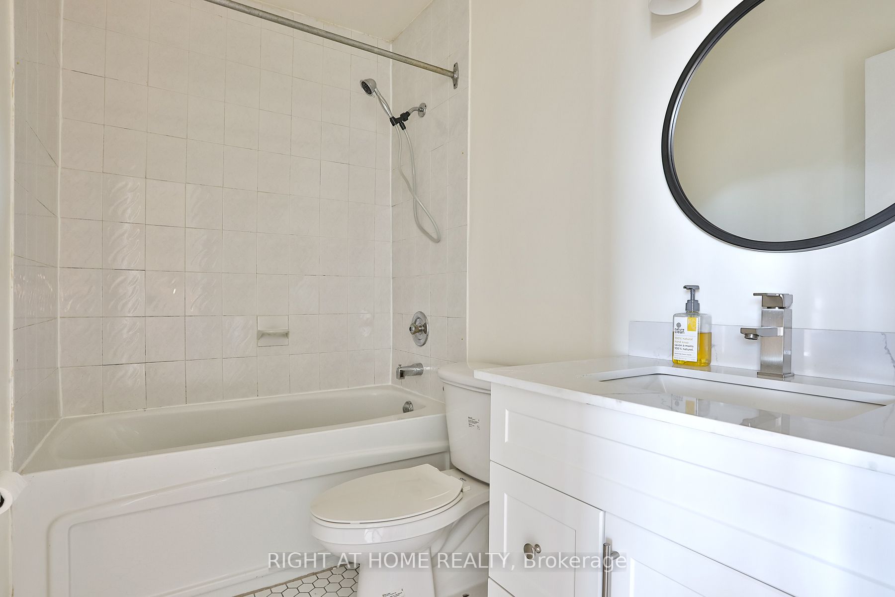35 Sunny Glenway 302 Property Photo 23