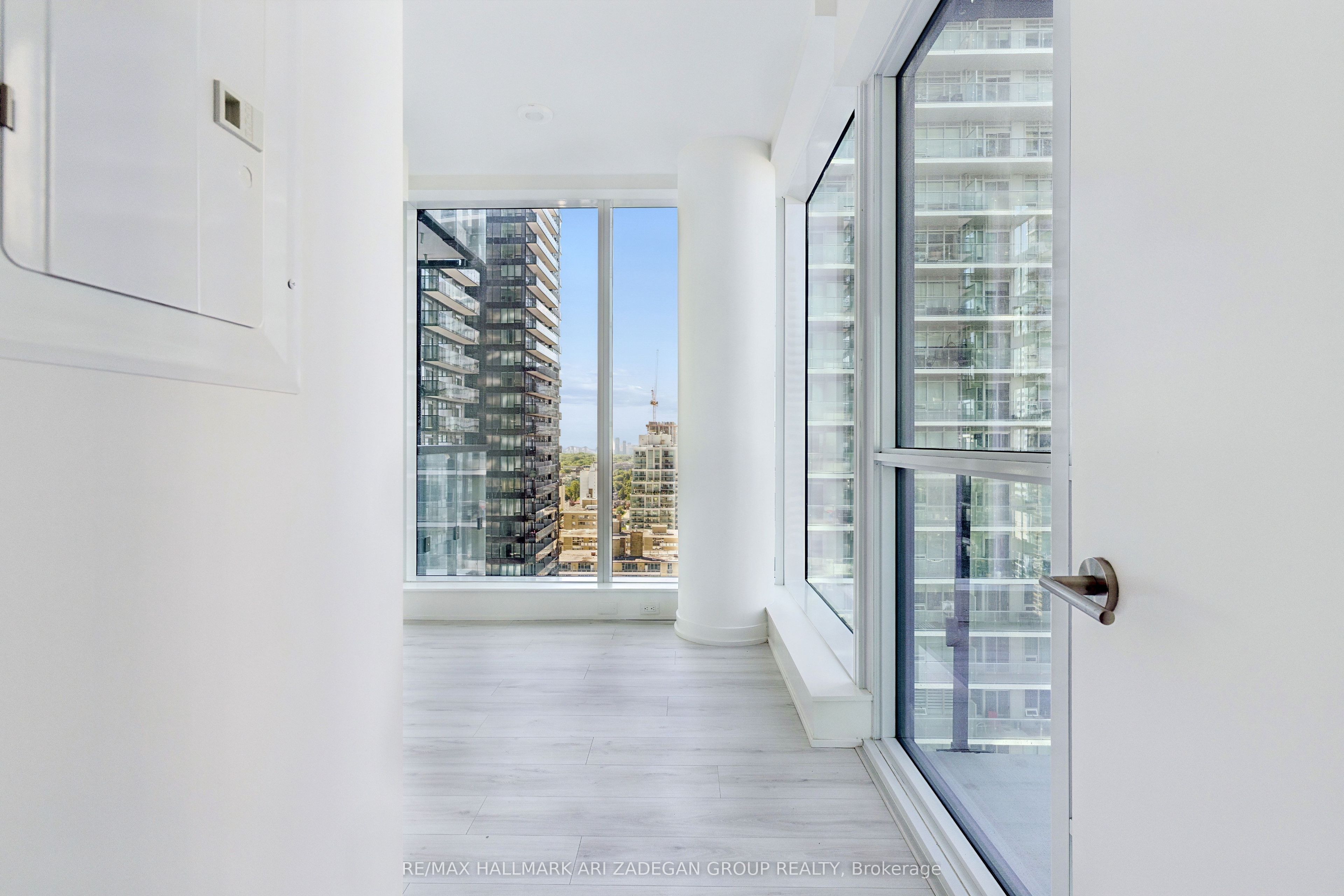 110 Broadway Avenue 2102 Property Photo 25