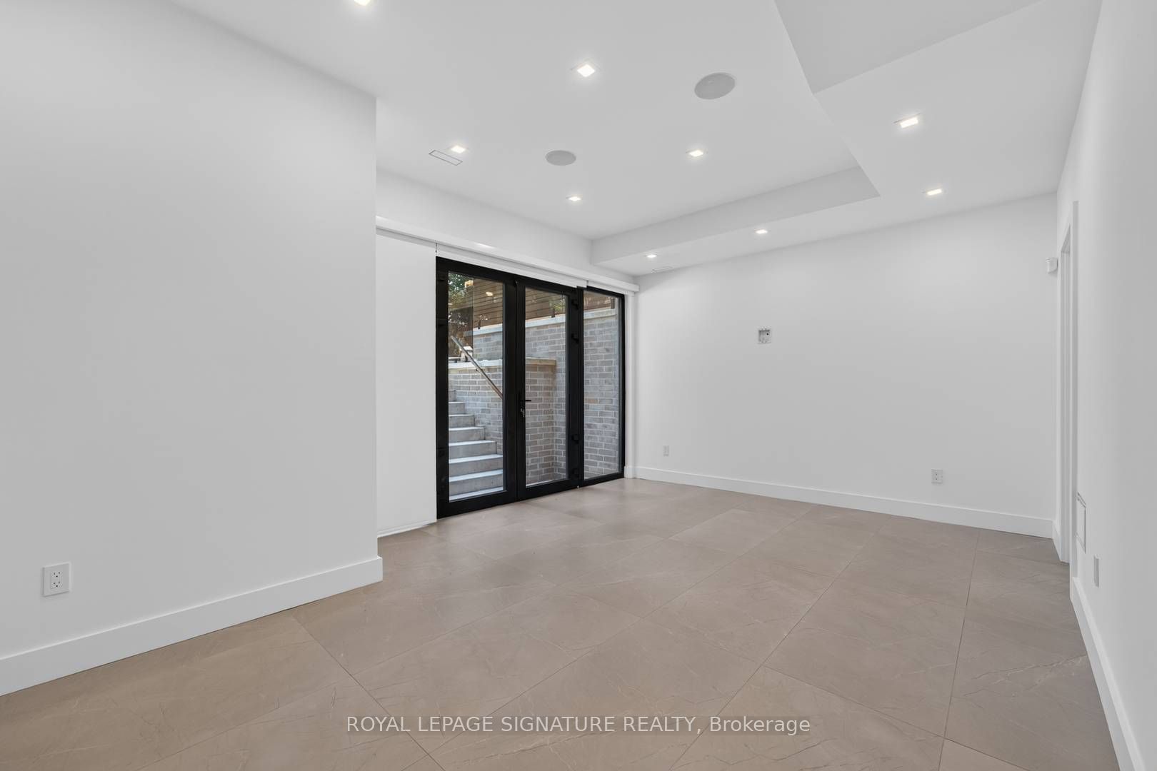 156 Snowdon Avenue Property Photo 37
