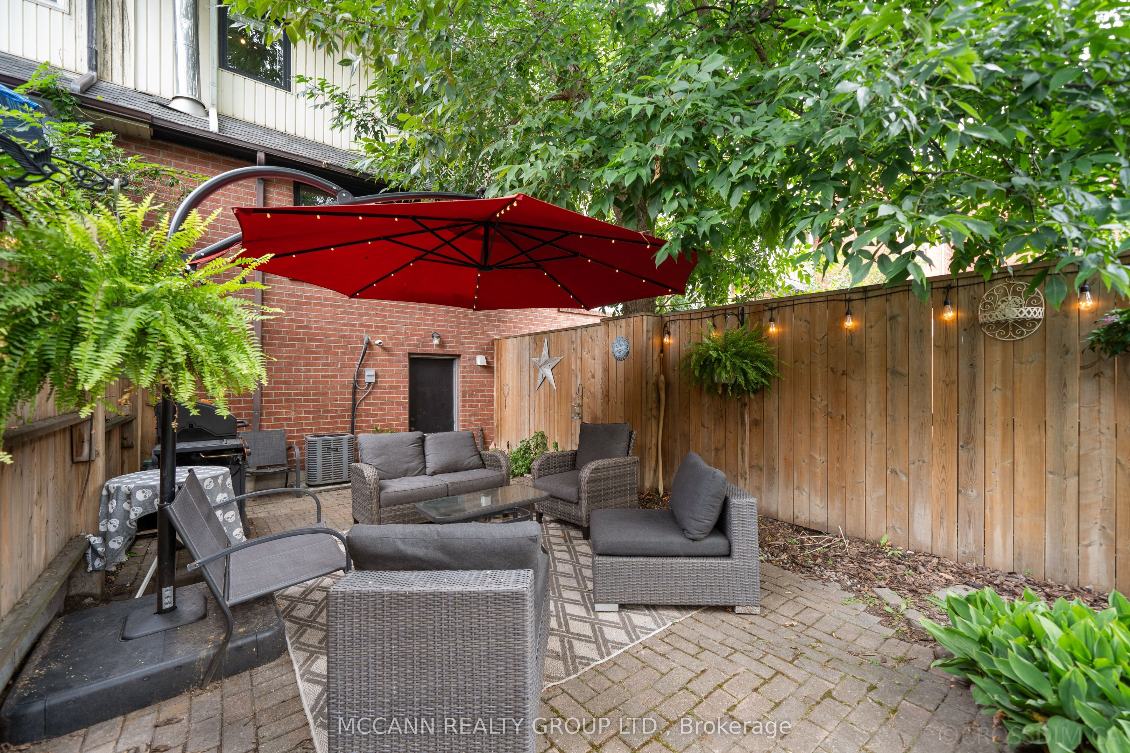 17 Sydenham Street Property Photo 29