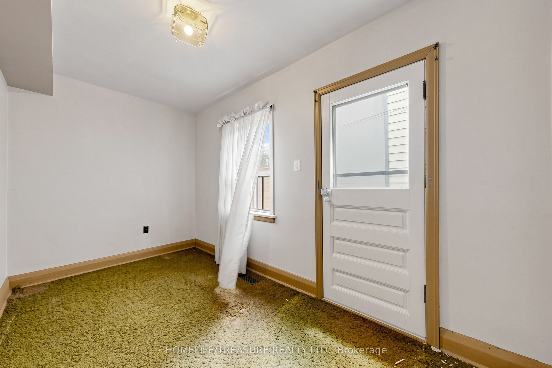 123 Robert Street Property Photo 14