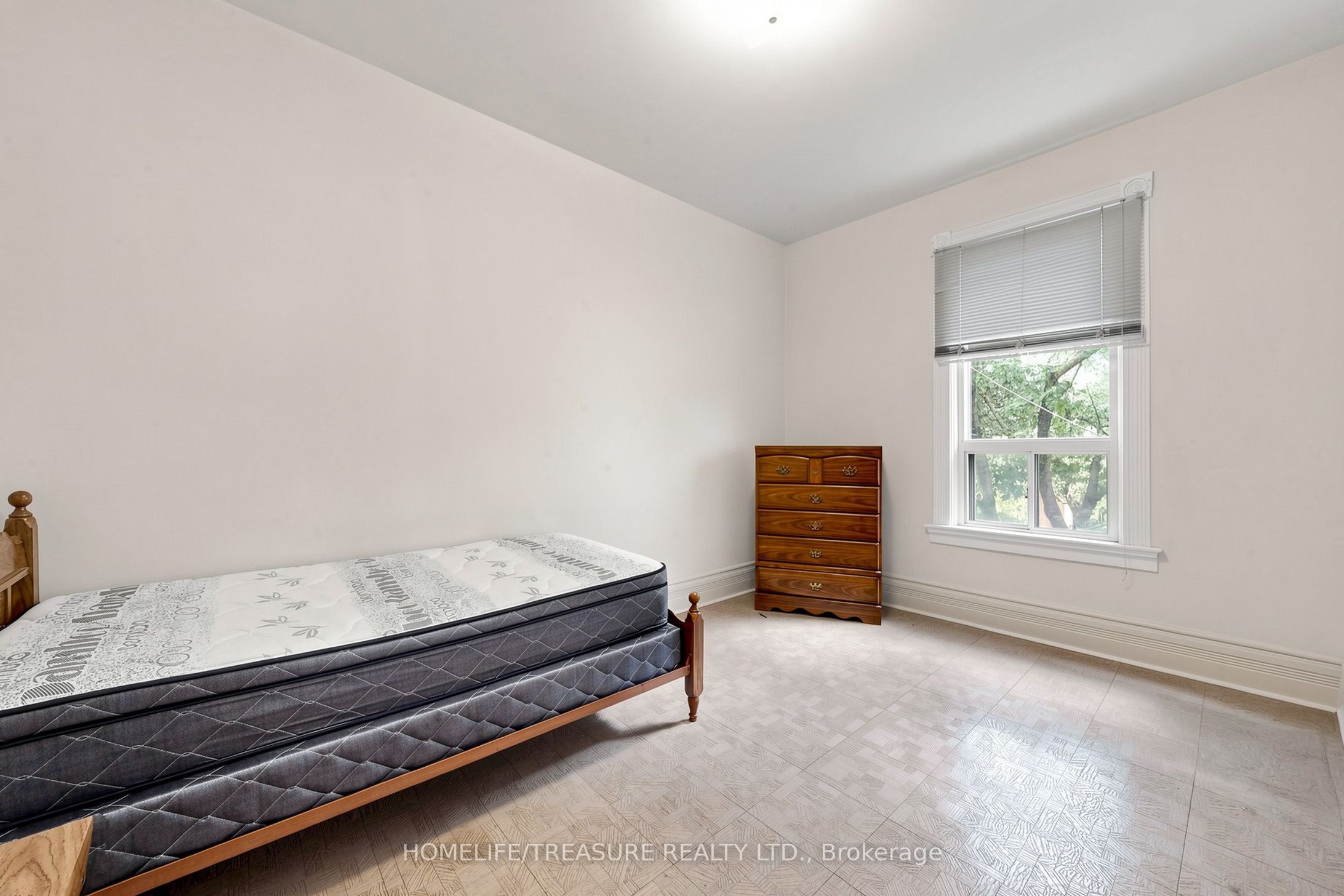 123 Robert Street Property Photo 20