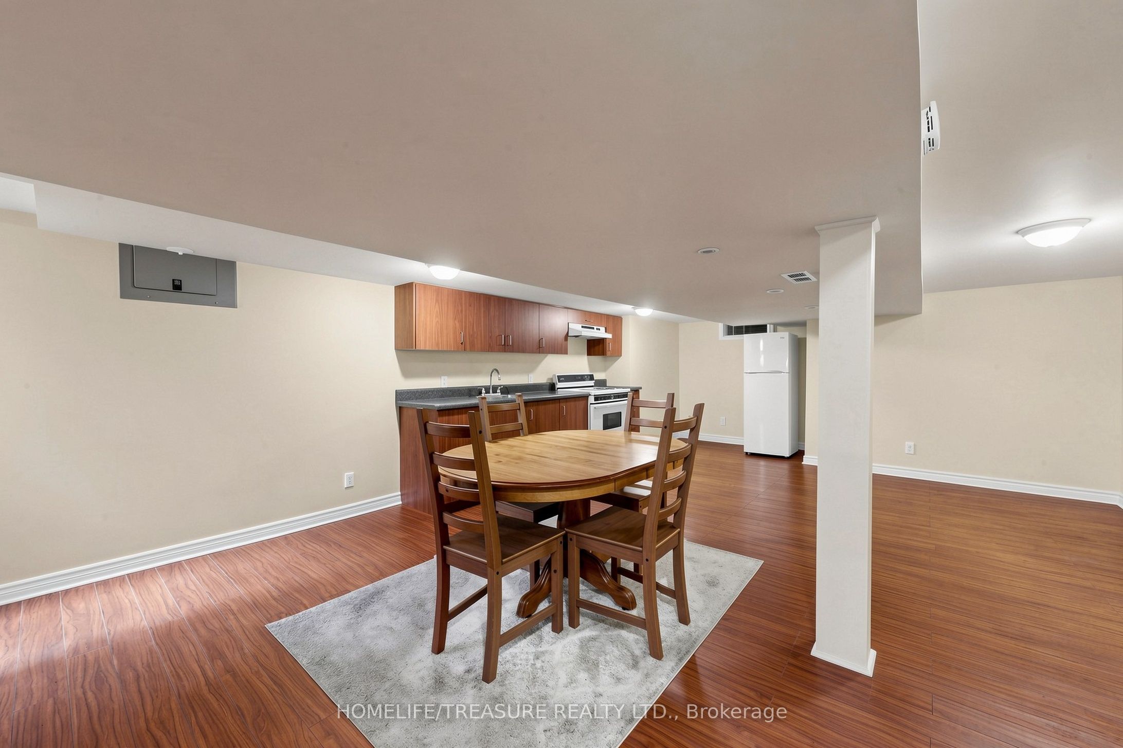 123 Robert Street Property Photo 25