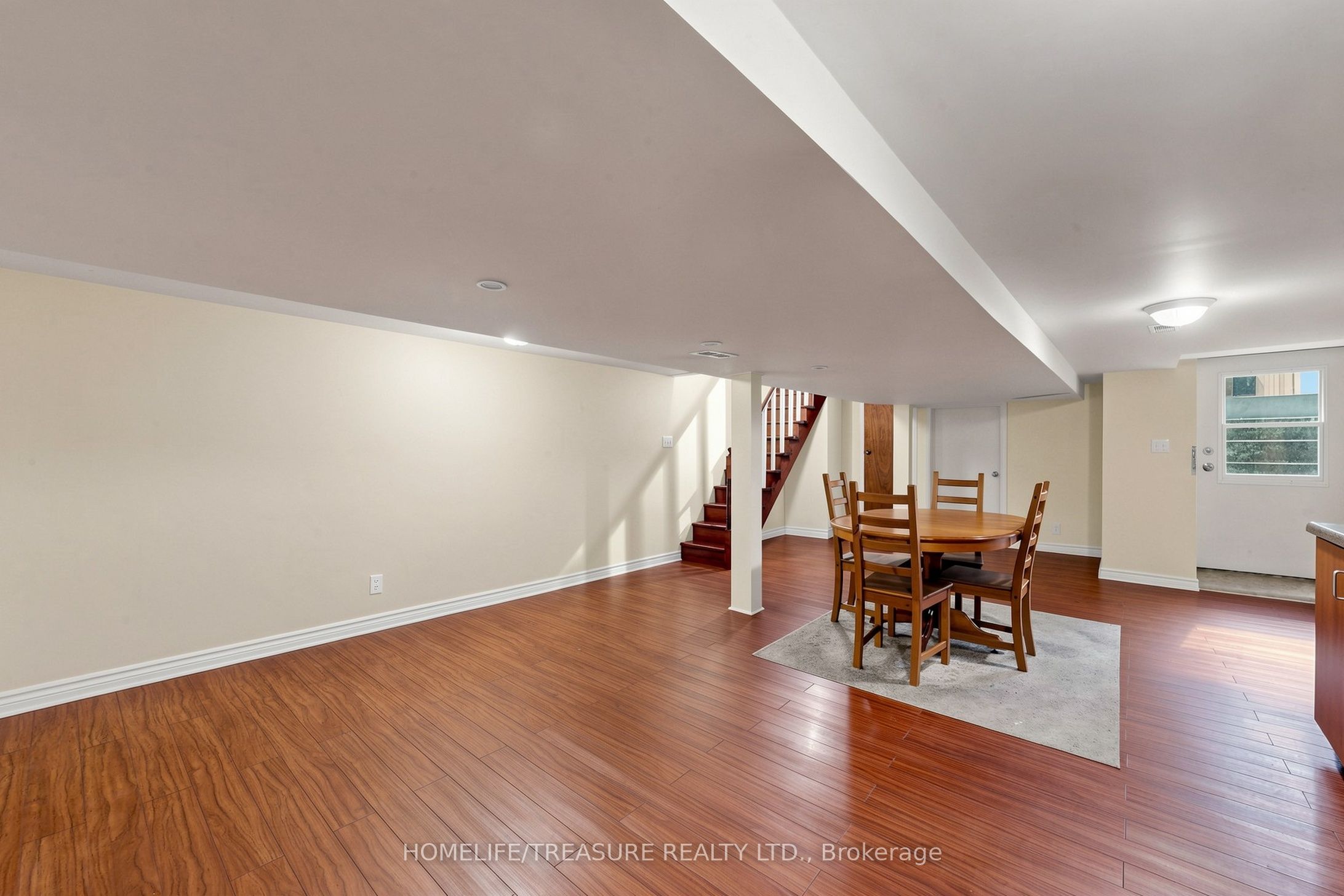 123 Robert Street Property Photo 27