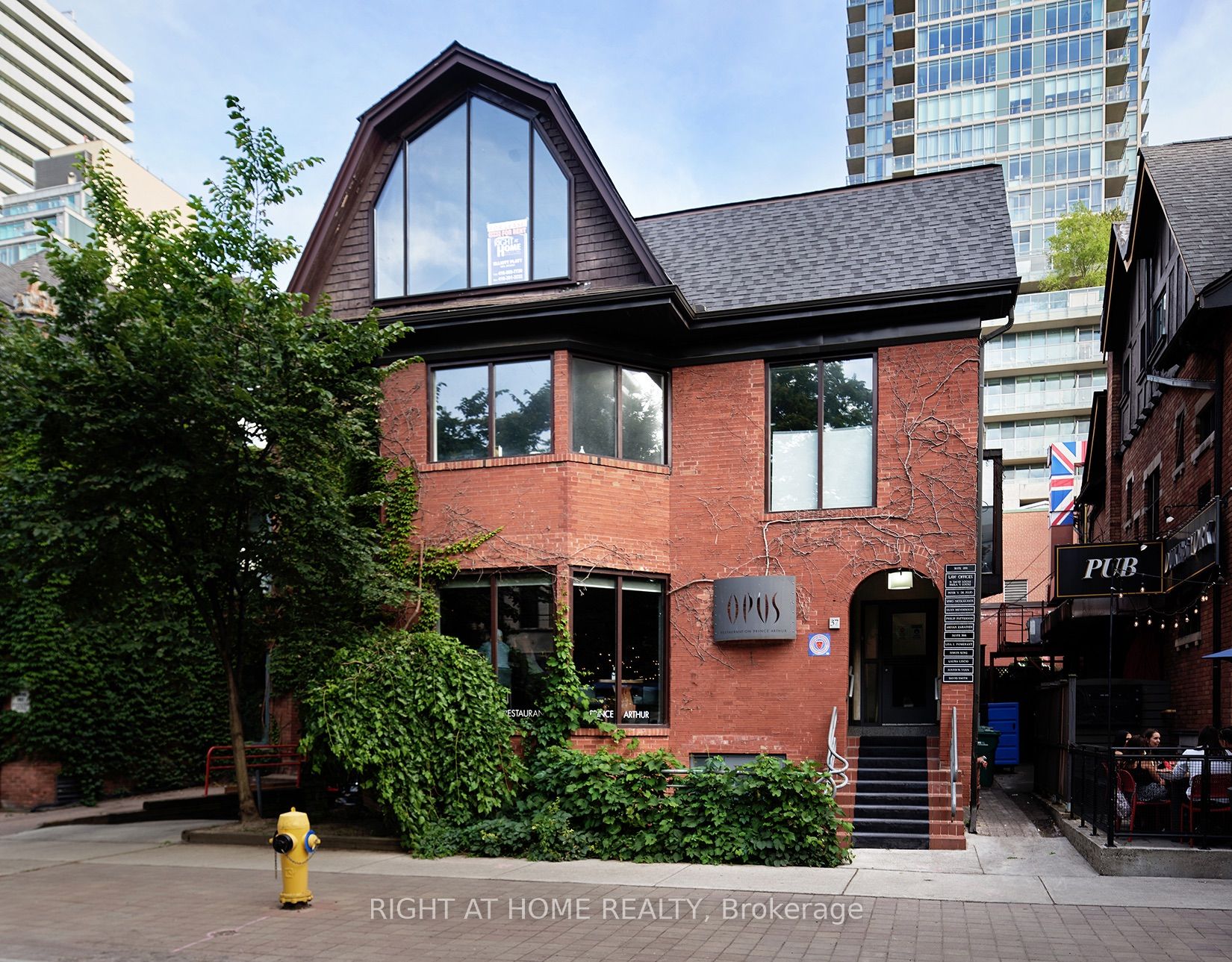 37 Prince Arthur Avenue 3rd Floor Property Photo 1