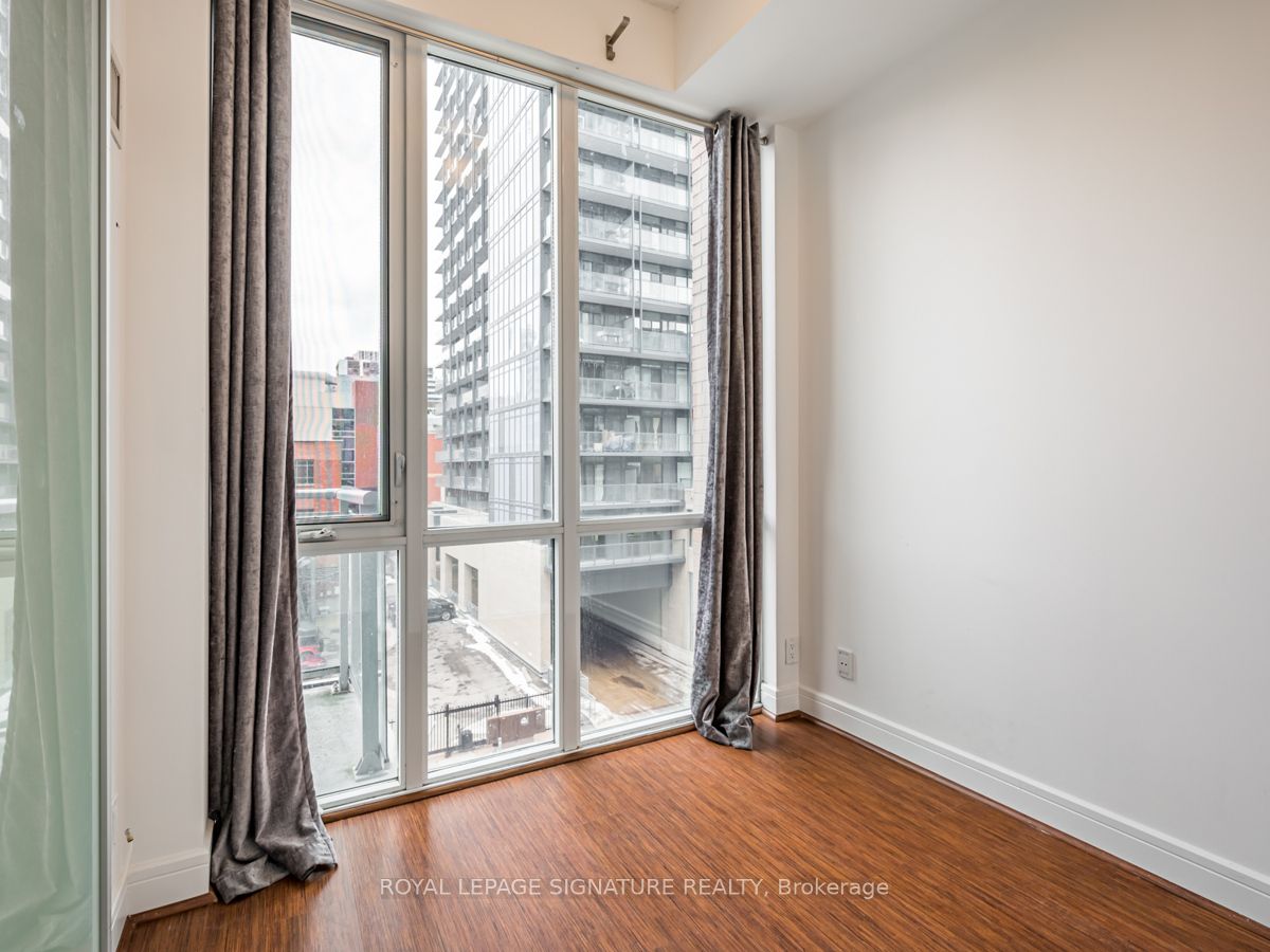 116 George Street N401 Property Photo 12