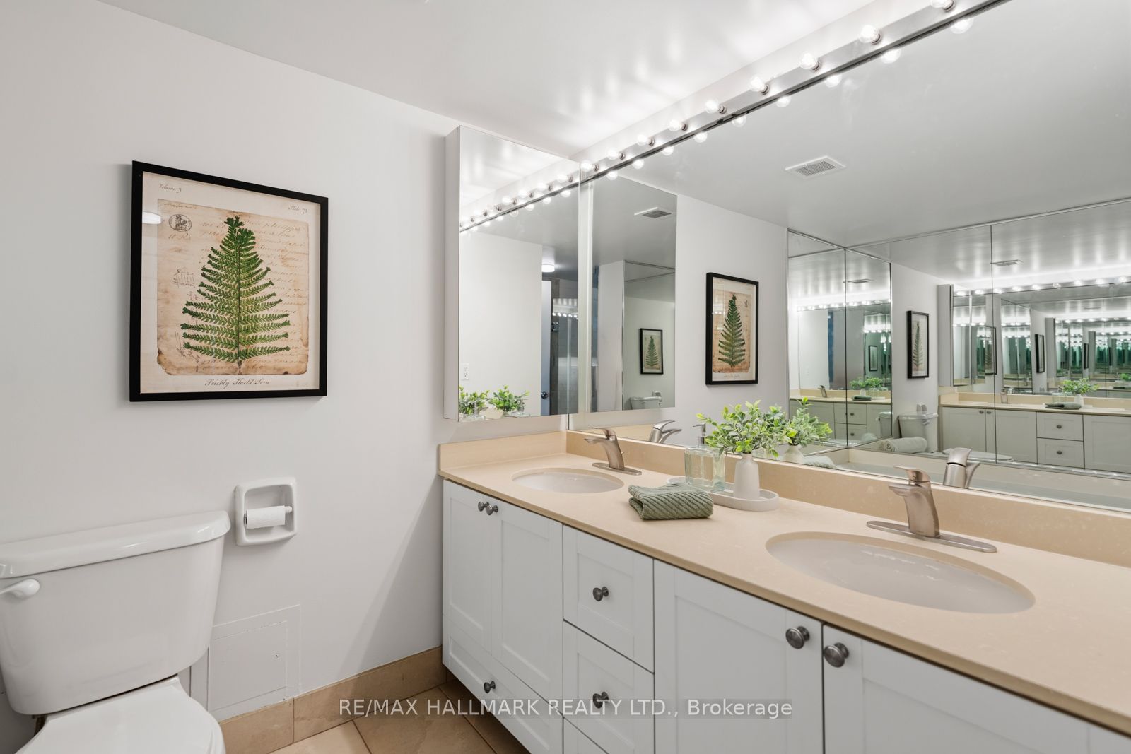 18 Lower Village Gate 108 Property Photo 28