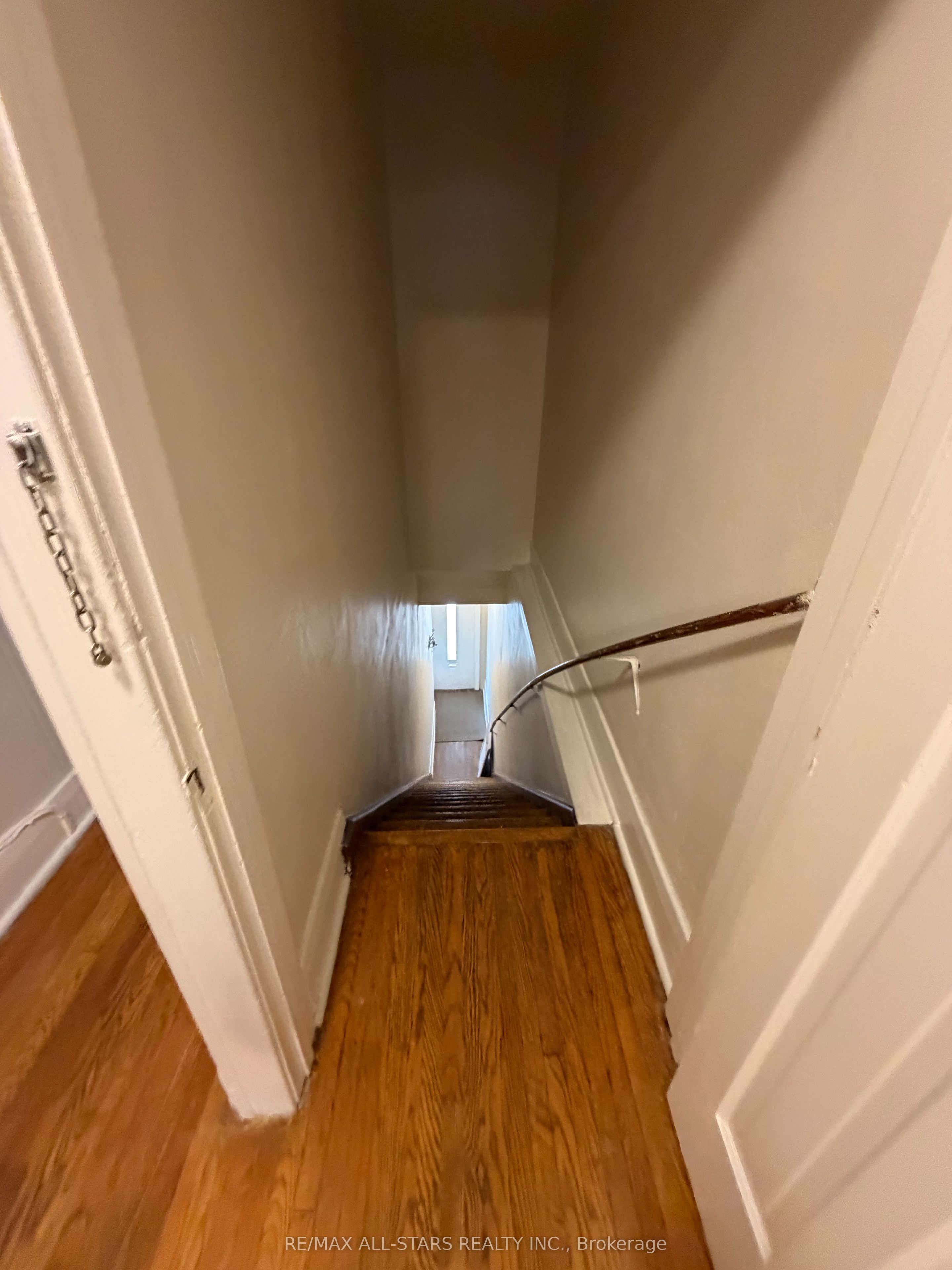 559a Mount Pleasant Road Property Photo 3