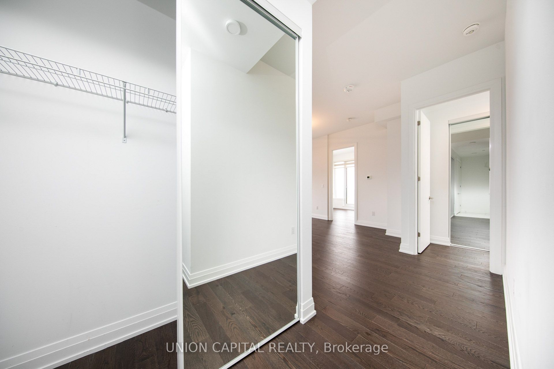 75 Canterbury Place Ph206 Property Photo 19