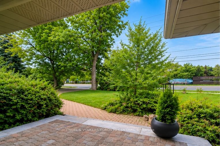 2424 Bayview Avenue Property Photo 6