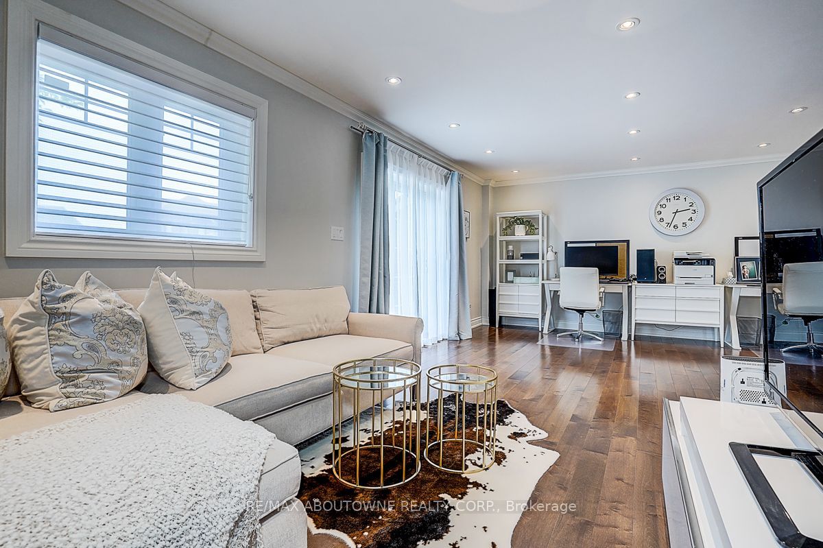 99 Brahms Avenue Property Photo 24