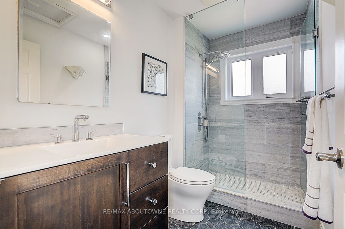 99 Brahms Avenue Property Photo 38