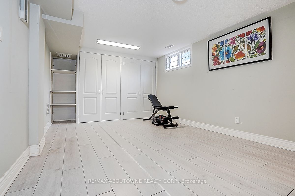 99 Brahms Avenue Property Photo 42