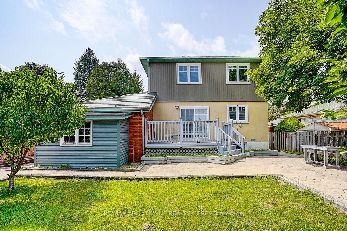 99 Brahms Avenue Property Photo 47