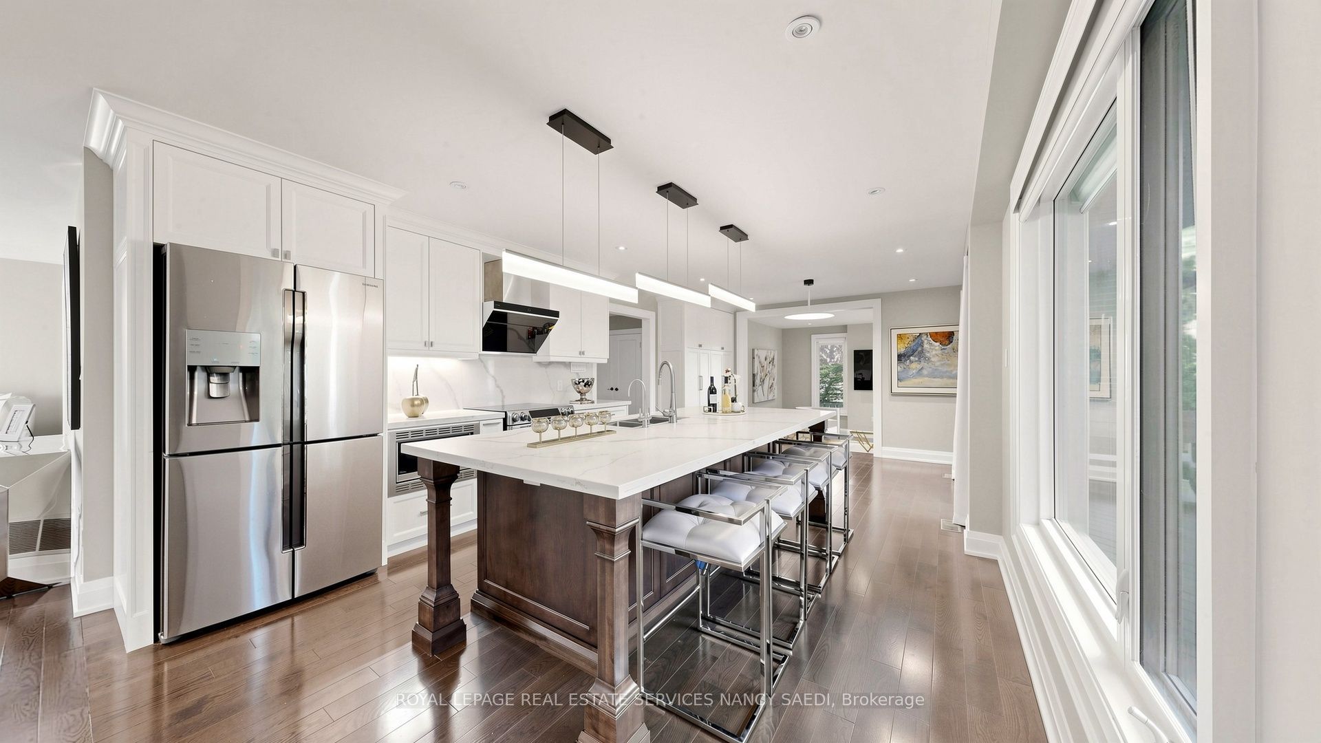 136 Denlow Boulevard Property Photo 14