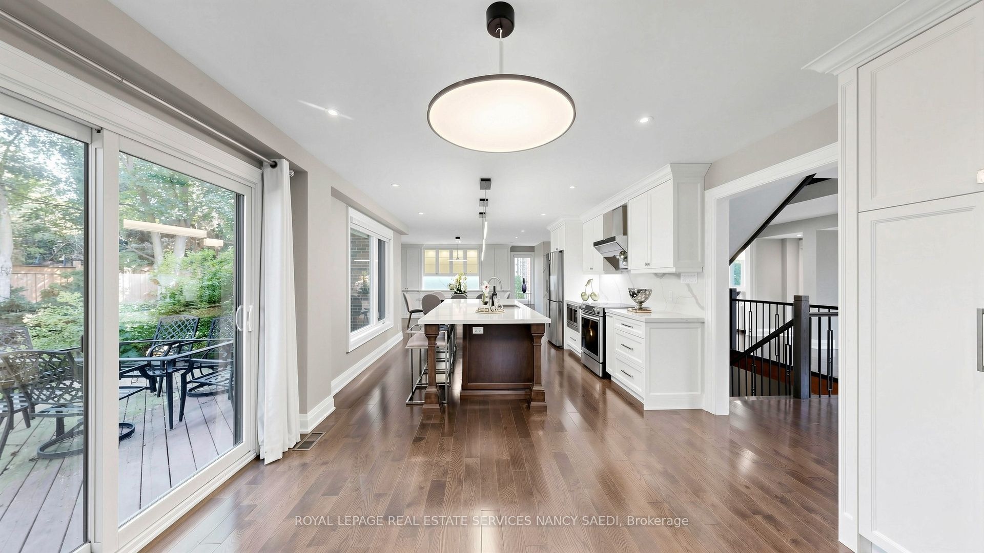 136 Denlow Boulevard Property Photo 16