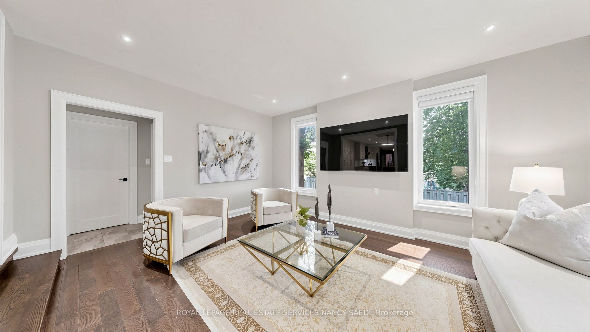 136 Denlow Boulevard Property Photo 17