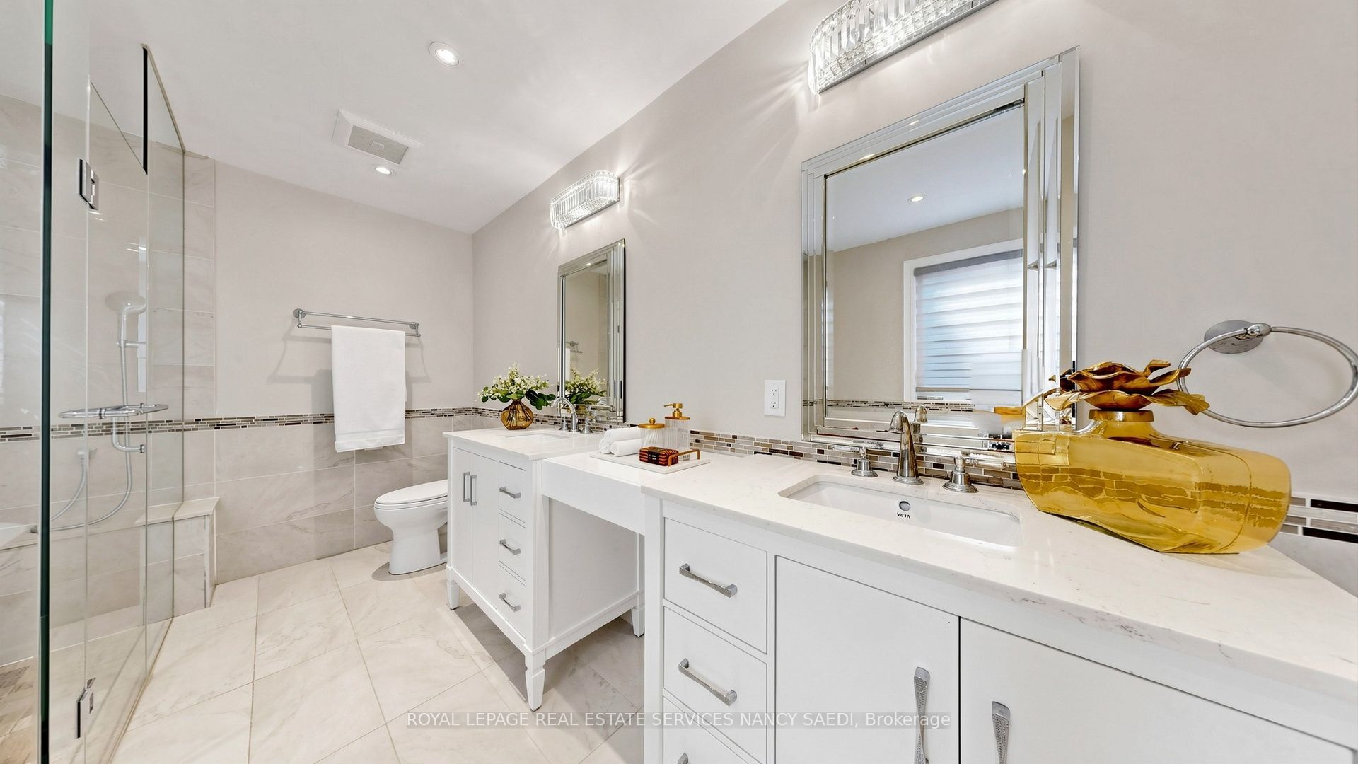 136 Denlow Boulevard Property Photo 35