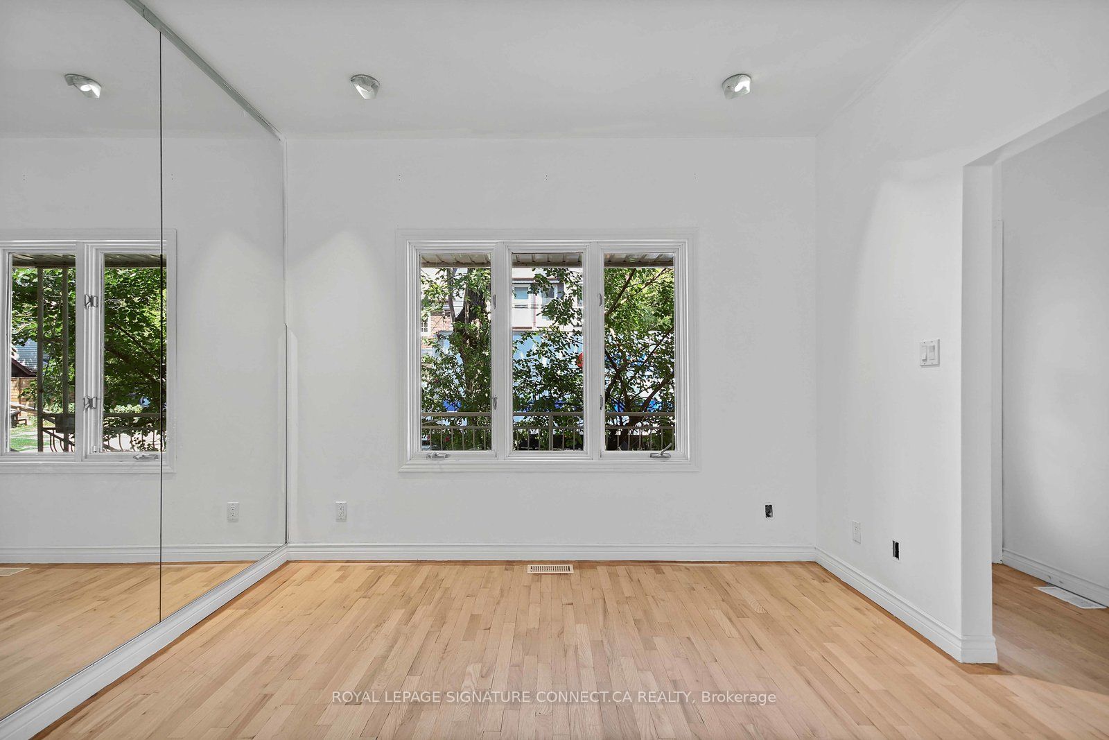 19 Mitchell Avenue Main Property Photo 4