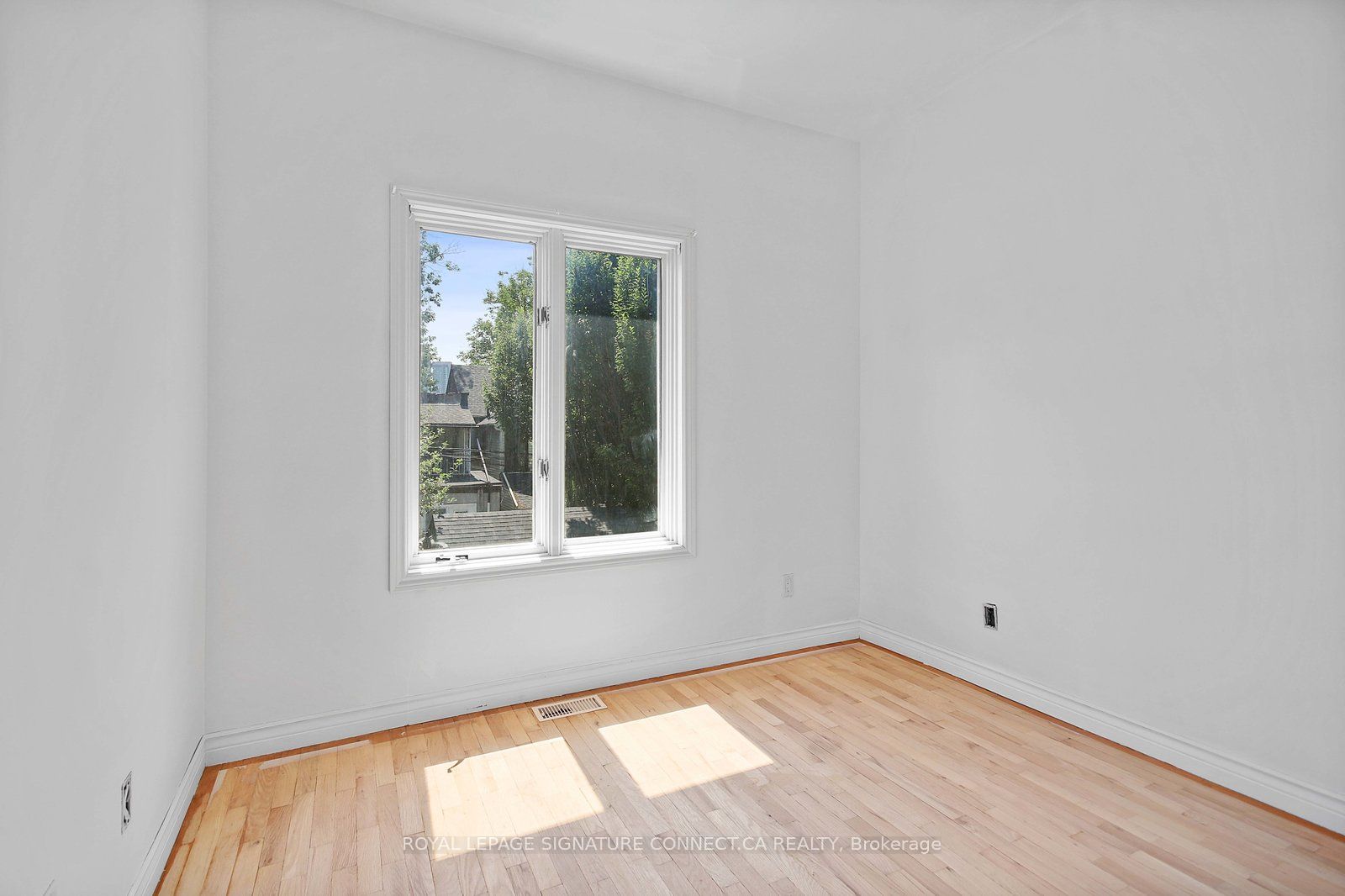 19 Mitchell Avenue Main Property Photo 16