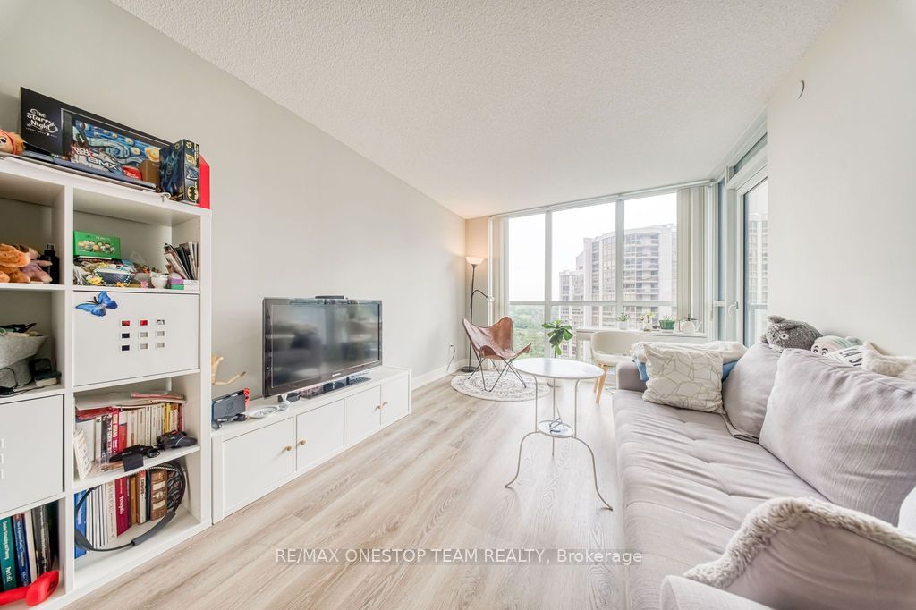 88 Sheppard Avenue E 811 Property Photo 12