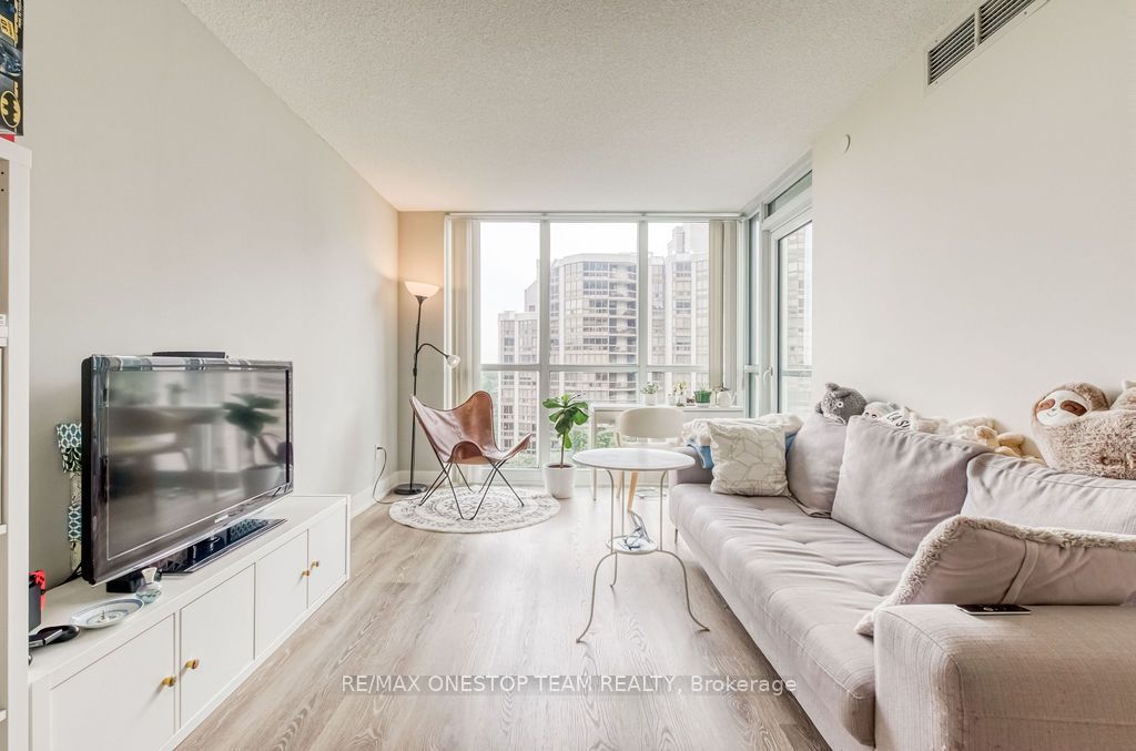 88 Sheppard Avenue E 811 Property Photo 13