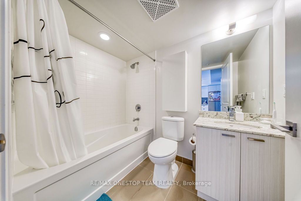 88 Sheppard Avenue E 811 Property Photo 20