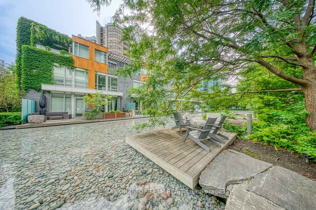88 Sheppard Avenue E 811 Property Photo 31