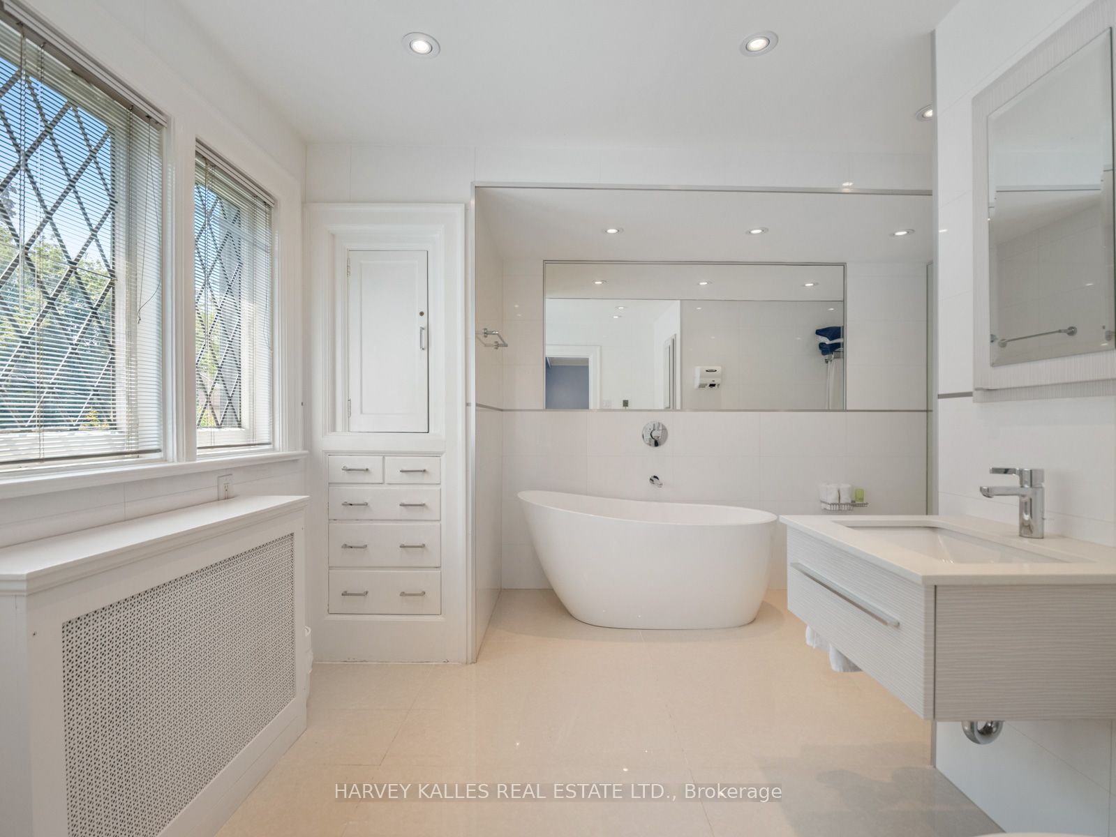 14 Dewbourne Avenue Property Photo 17