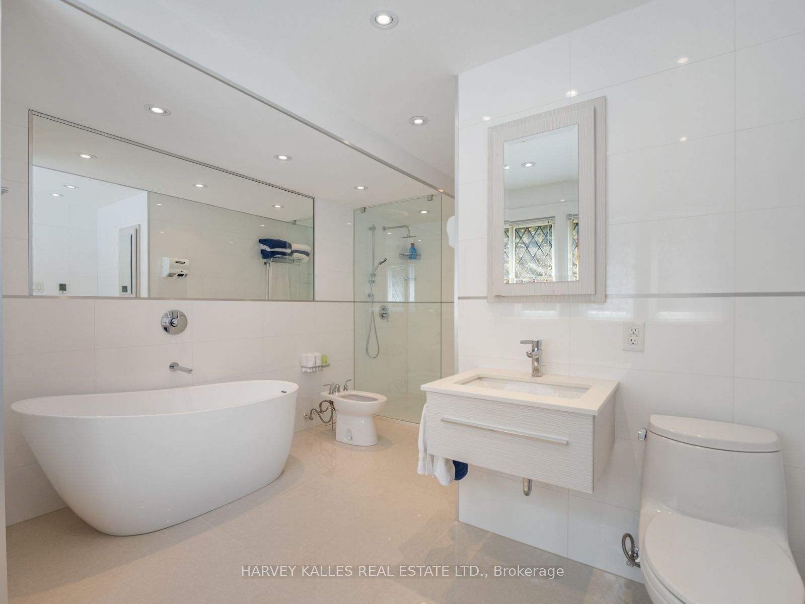14 Dewbourne Avenue Property Photo 18