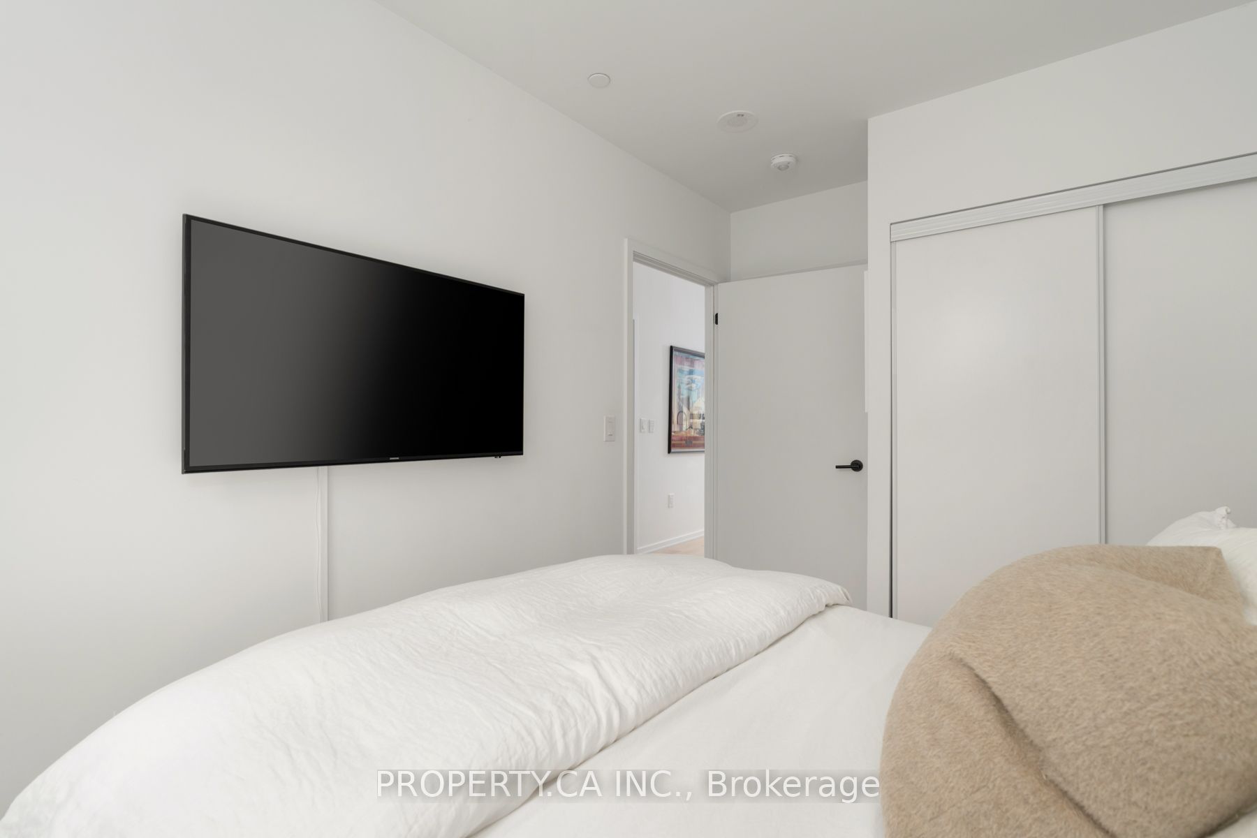41 Dovercourt Road 302 Property Photo 18