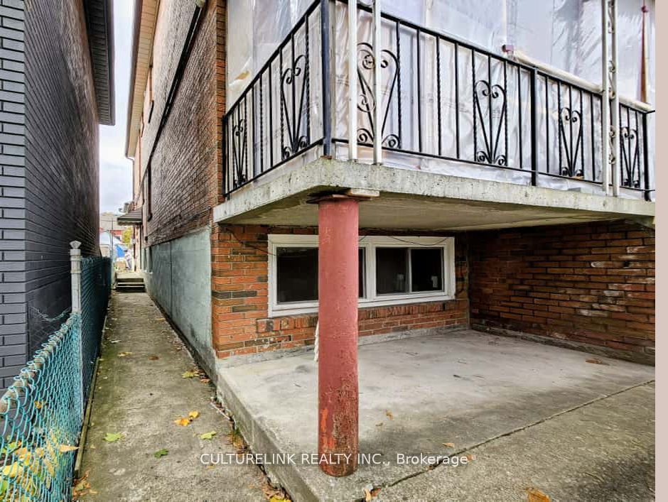 52 Palmerston Avenue Property Photo 5