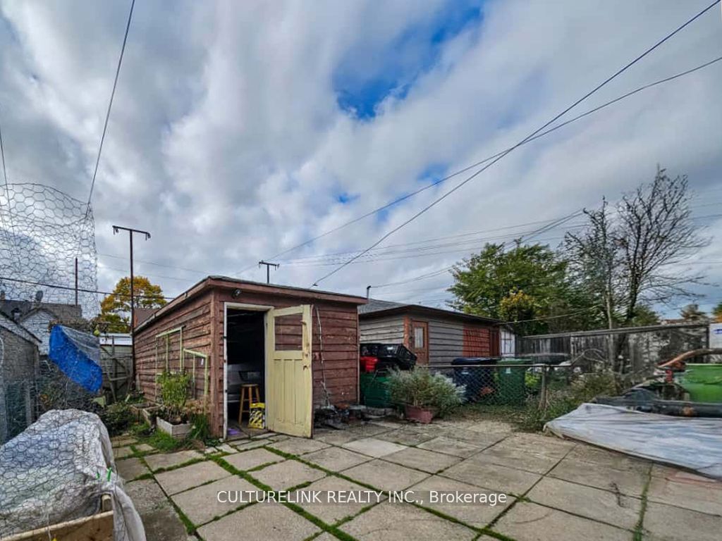 52 Palmerston Avenue Property Photo 10