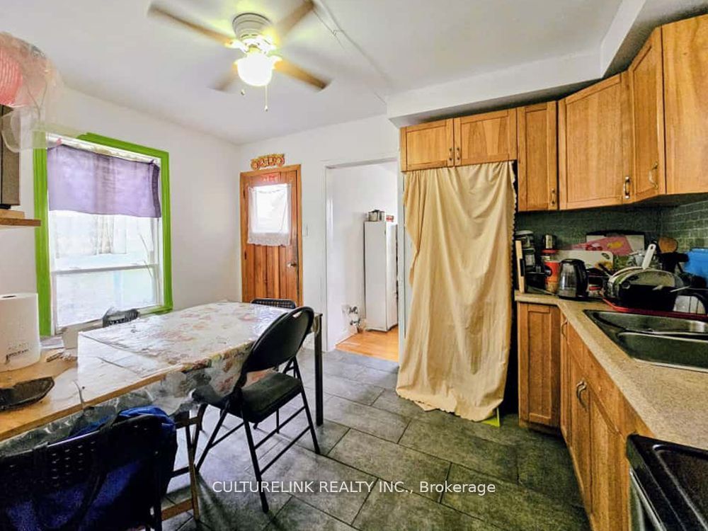 52 Palmerston Avenue Property Photo 16
