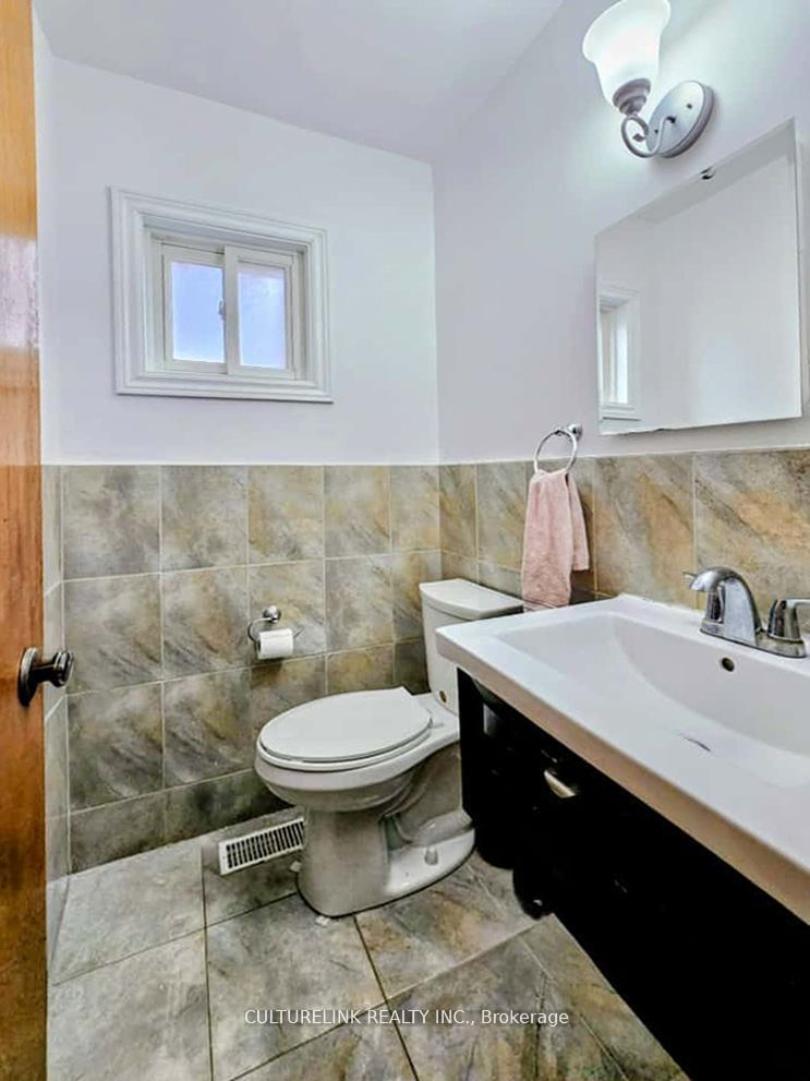 52 Palmerston Avenue Property Photo 18