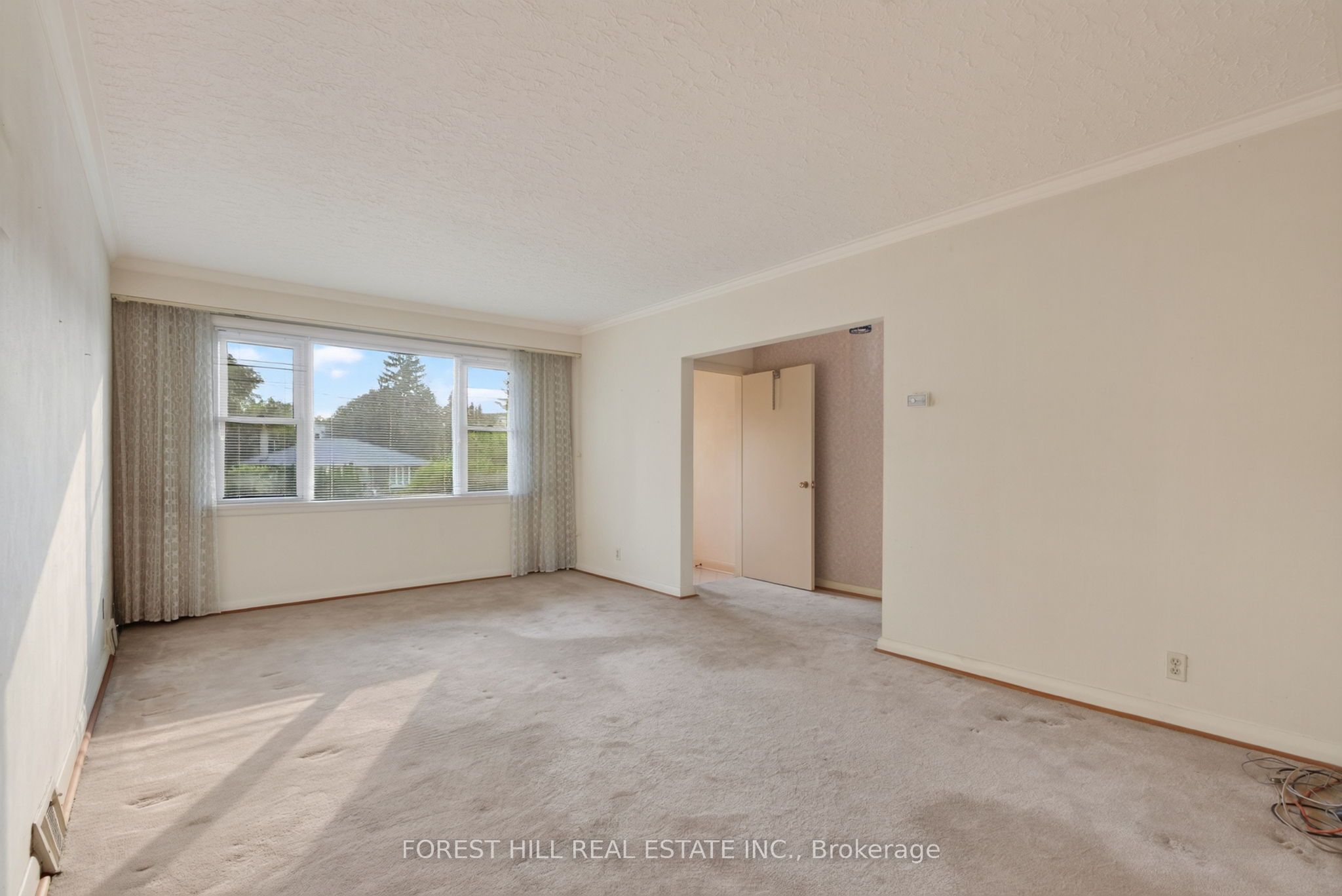 15 Robson Place Property Photo 5