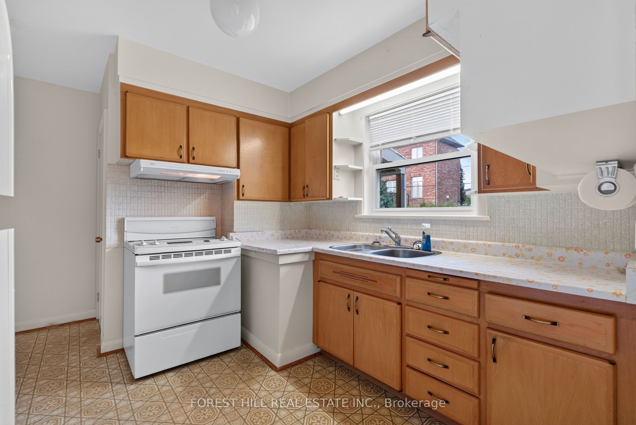 15 Robson Place Property Photo 7