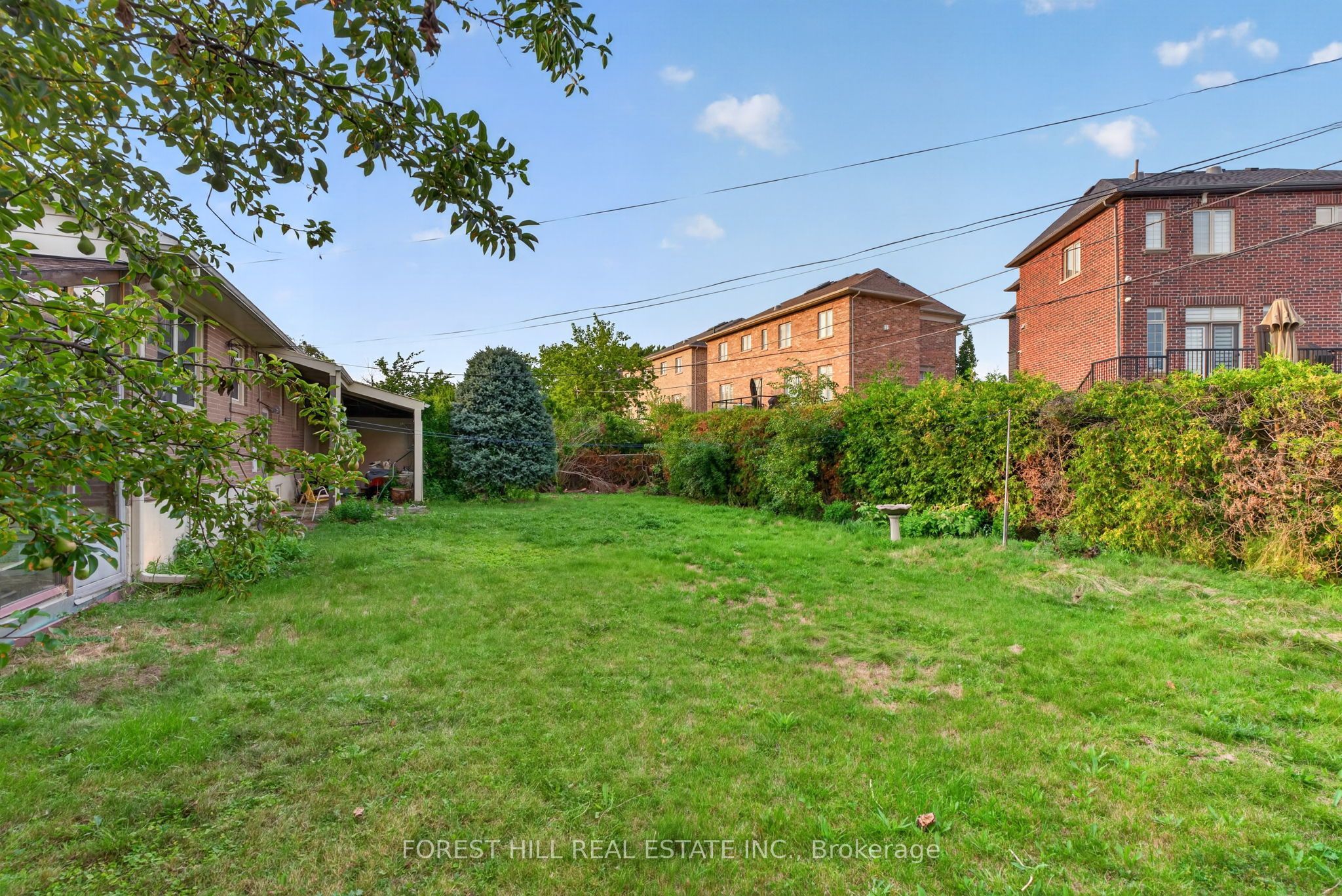 15 Robson Place Property Photo 25