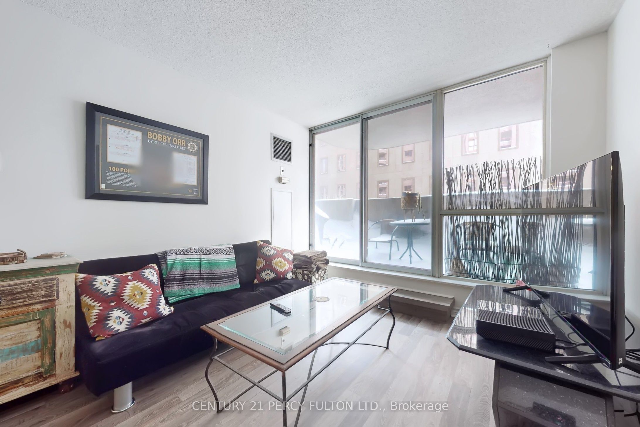 736 Bay Street 703 Property Photo 14